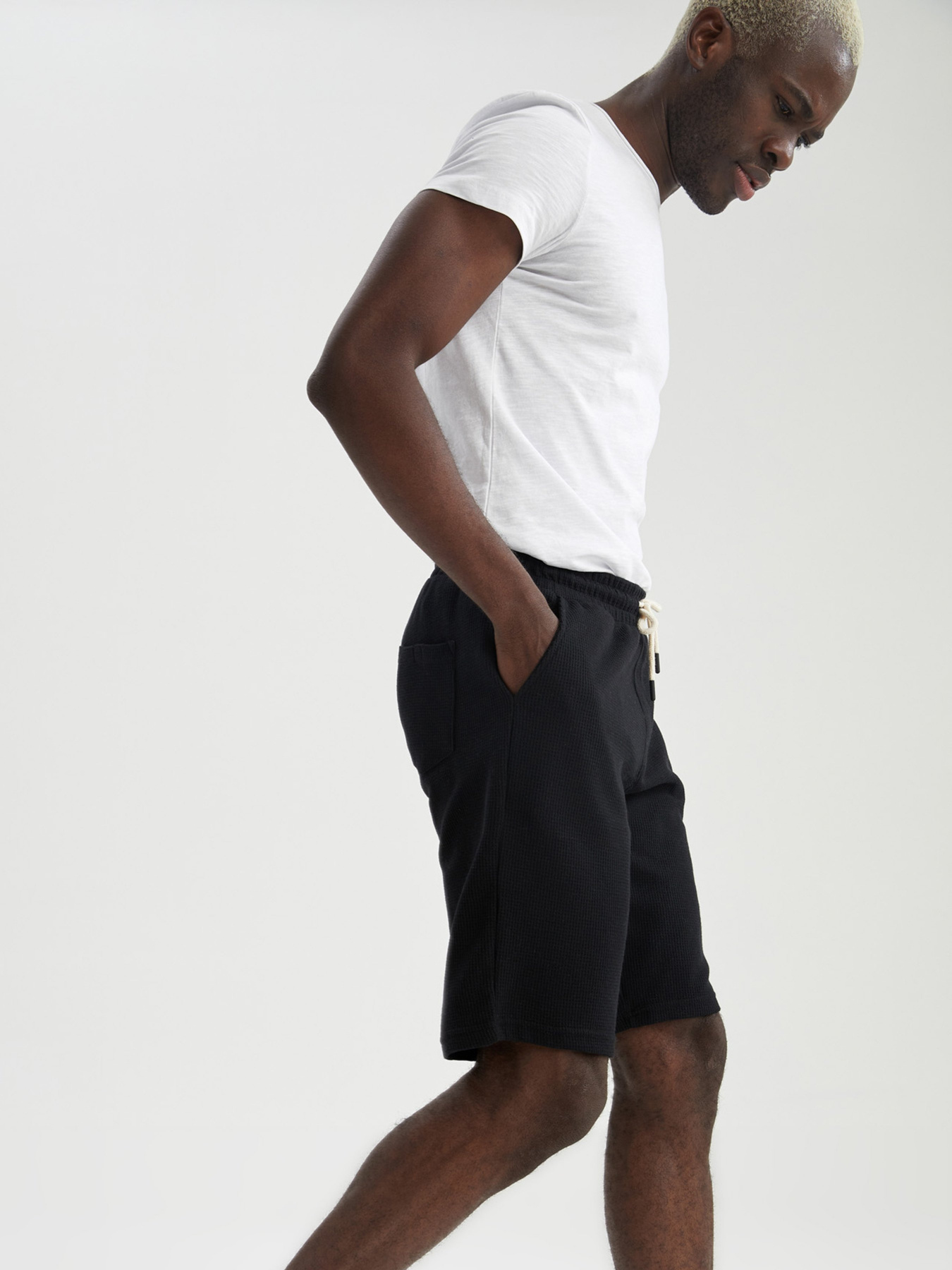 Шорти DeFacto модель N0641AZ-BK27 Шорти DeFacto модель N0641AZ-BK27 Фото