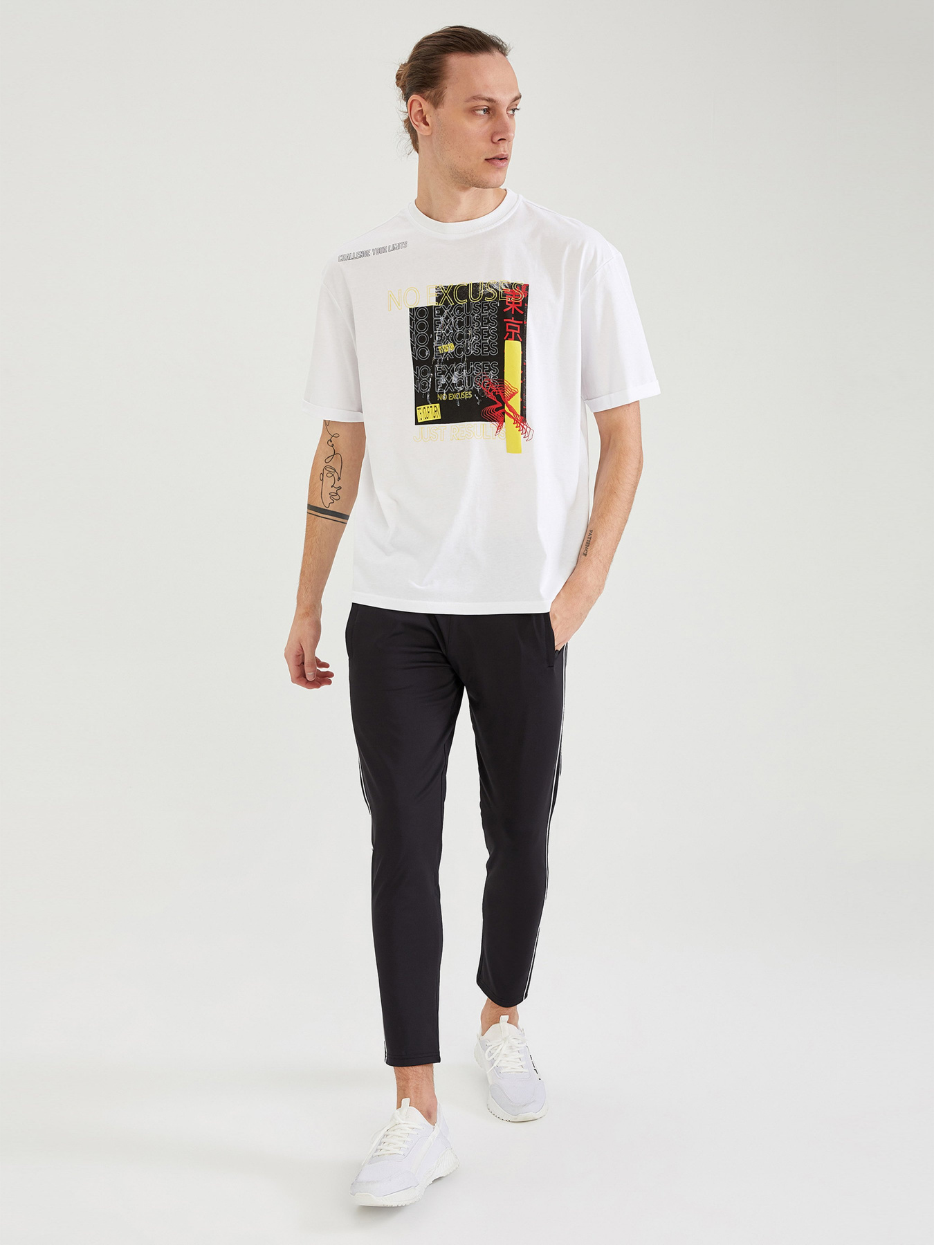 Футболки і поло DeFacto модель T3563AZ-WT34 Футболки і поло DeFacto модель T3563AZ-WT34 Фото