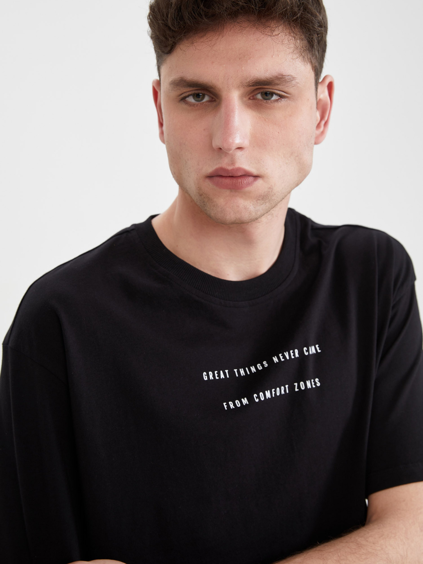 Футболки і поло DeFacto модель U0277AZ-BK27 Футболки і поло DeFacto модель U0277AZ-BK27 Фото