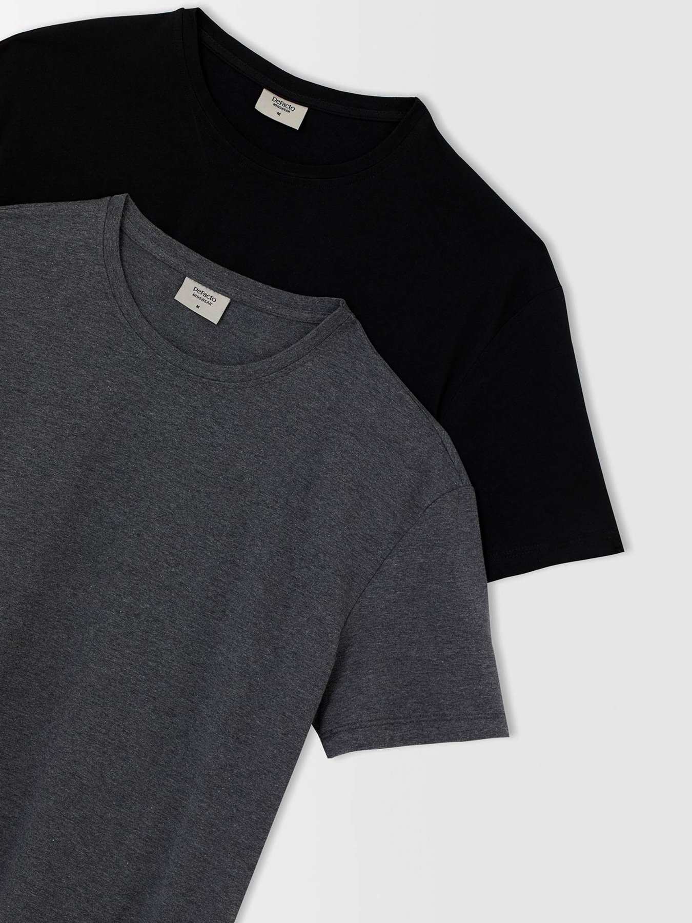 Набор футболок DeFacto модель V1872AZ-AR94 Фото