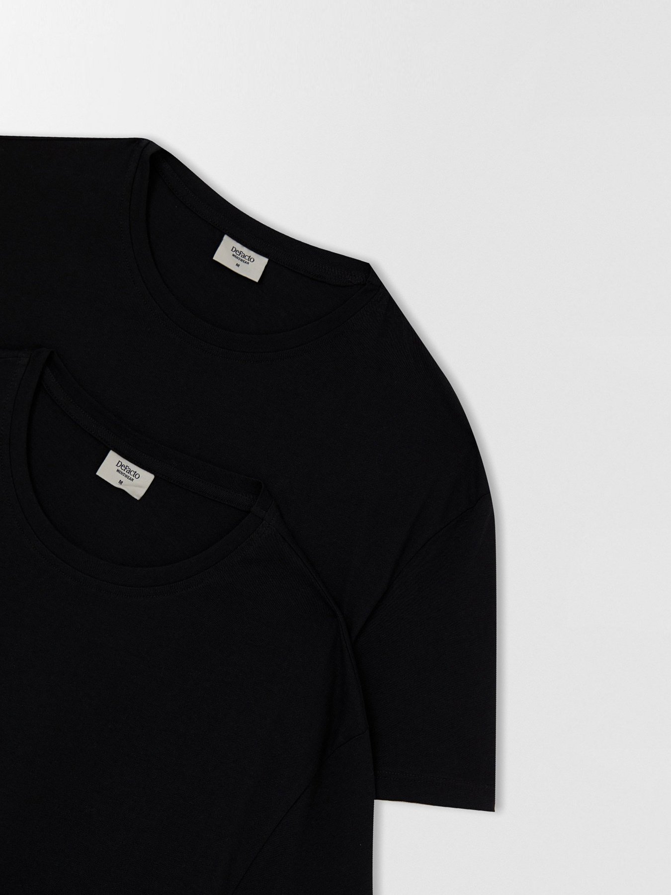 Набор футболок DeFacto модель V1872AZ-BK27 Фото