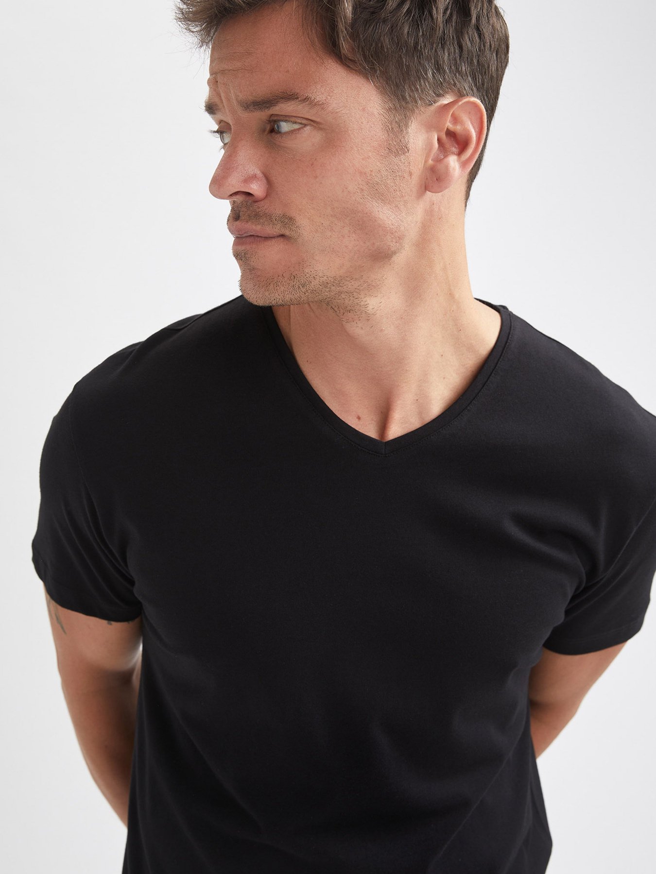 Набор футболок DeFacto модель V1873AZ-BK27 Фото