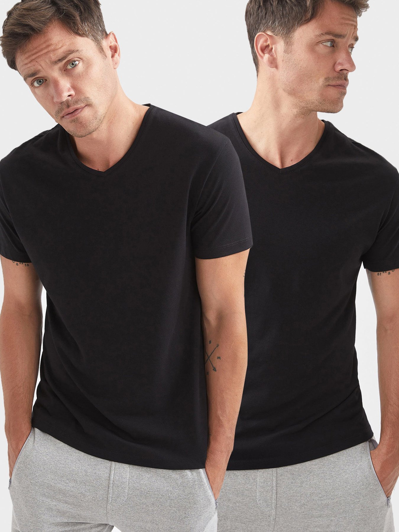 Набор футболок DeFacto модель V1873AZ-BK27 Фото