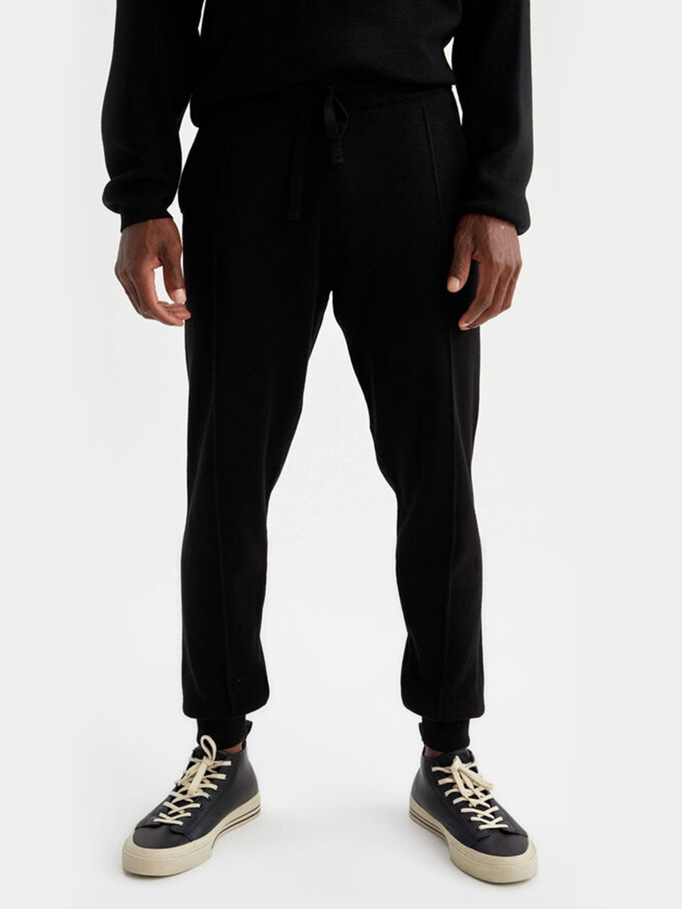 Спортивні штани DeFacto модель V3557AZ-BK27 Фото