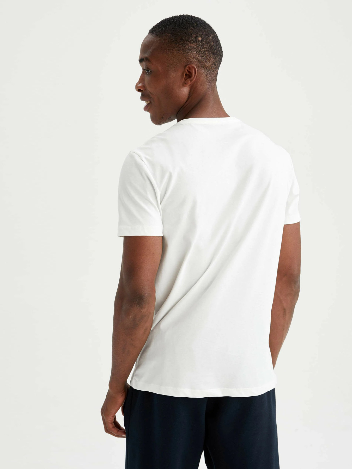 Футболки і поло DeFacto модель V3210AZ-WT32 Фото