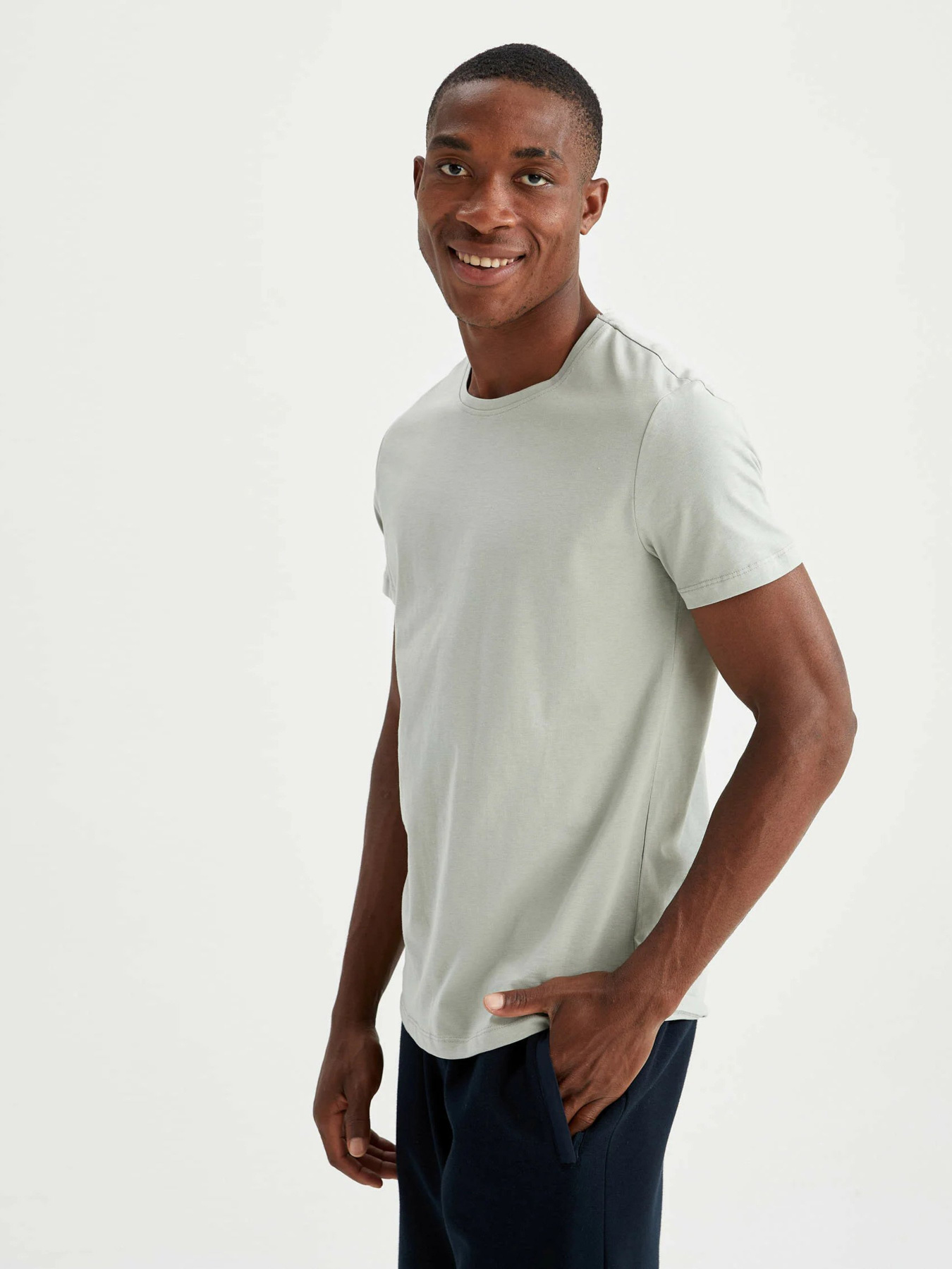 Футболки і поло DeFacto модель V3210AZ-TR382 Фото