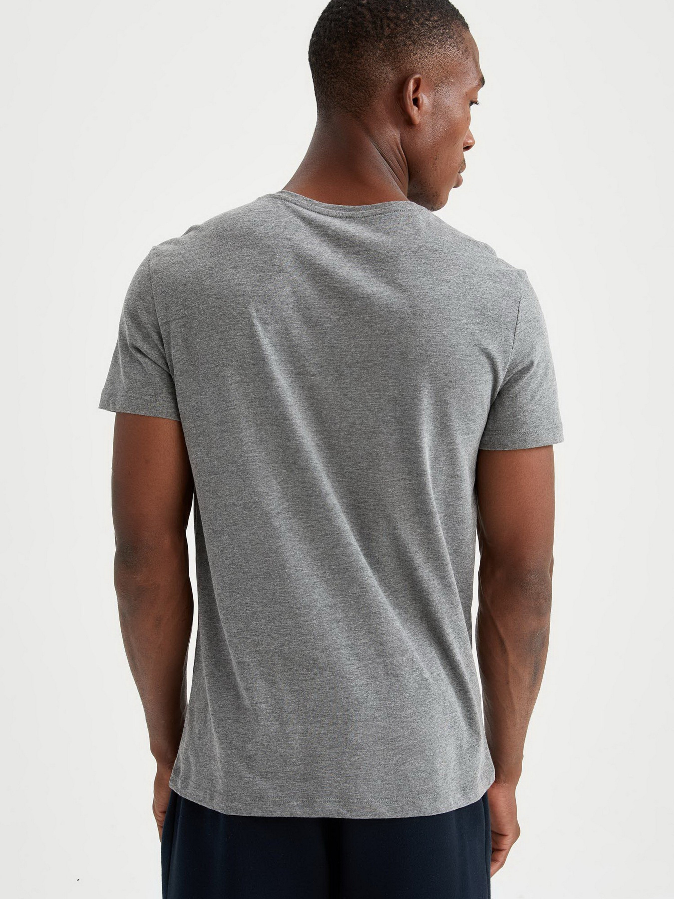 Футболки и поло DeFacto модель V3210AZ-AR200 Фото