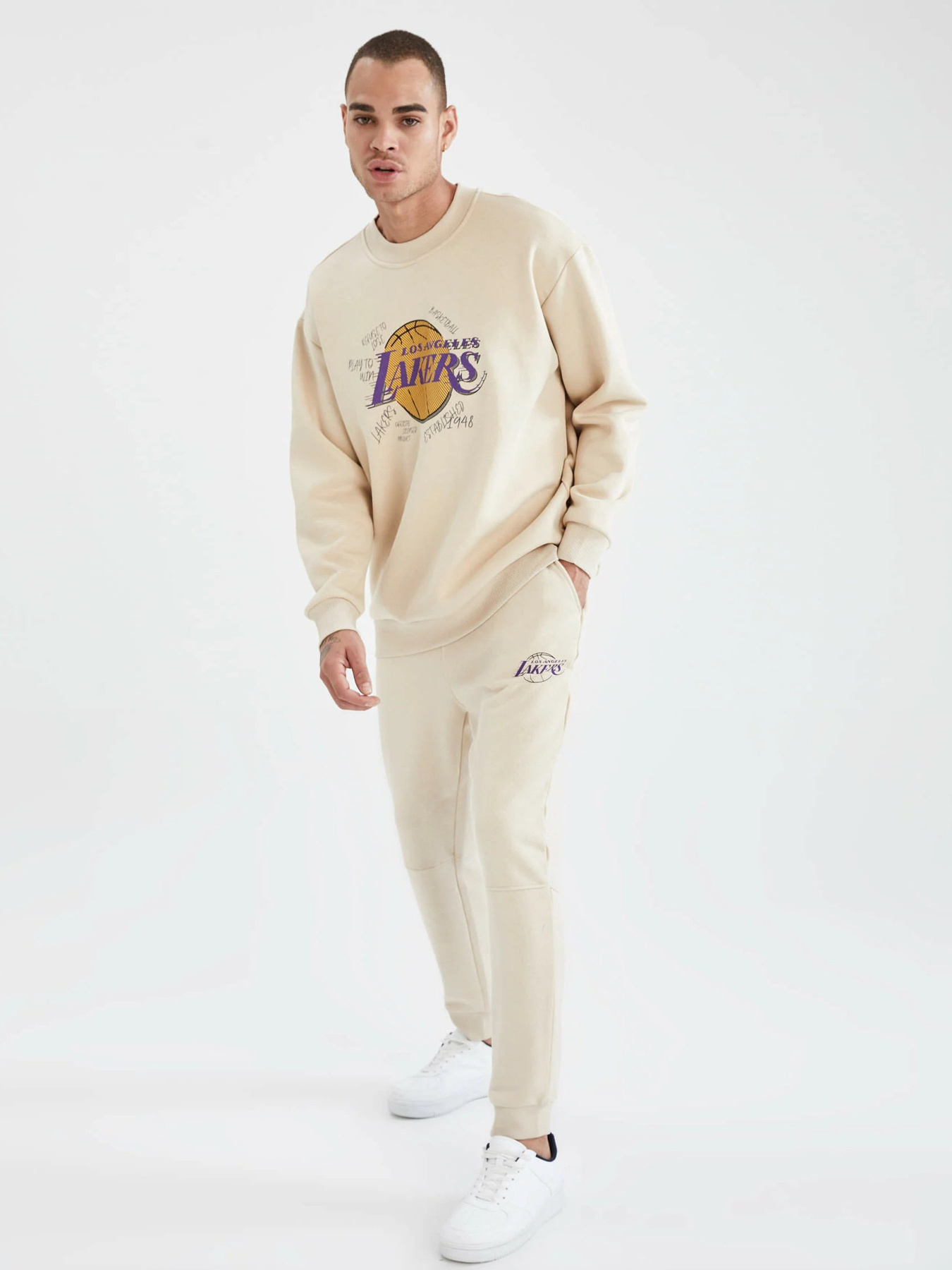 Свитшот DeFacto модель U9849AZ-BG596 Свитшот DeFacto модель U9849AZ-BG596 Фото