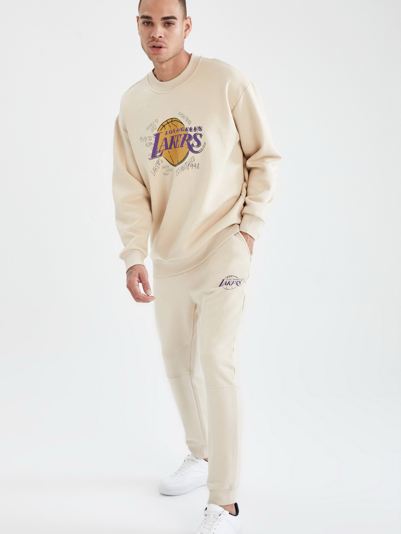 Свитшот DeFacto модель U9849AZ-BG596 Свитшот DeFacto модель U9849AZ-BG596 Фото