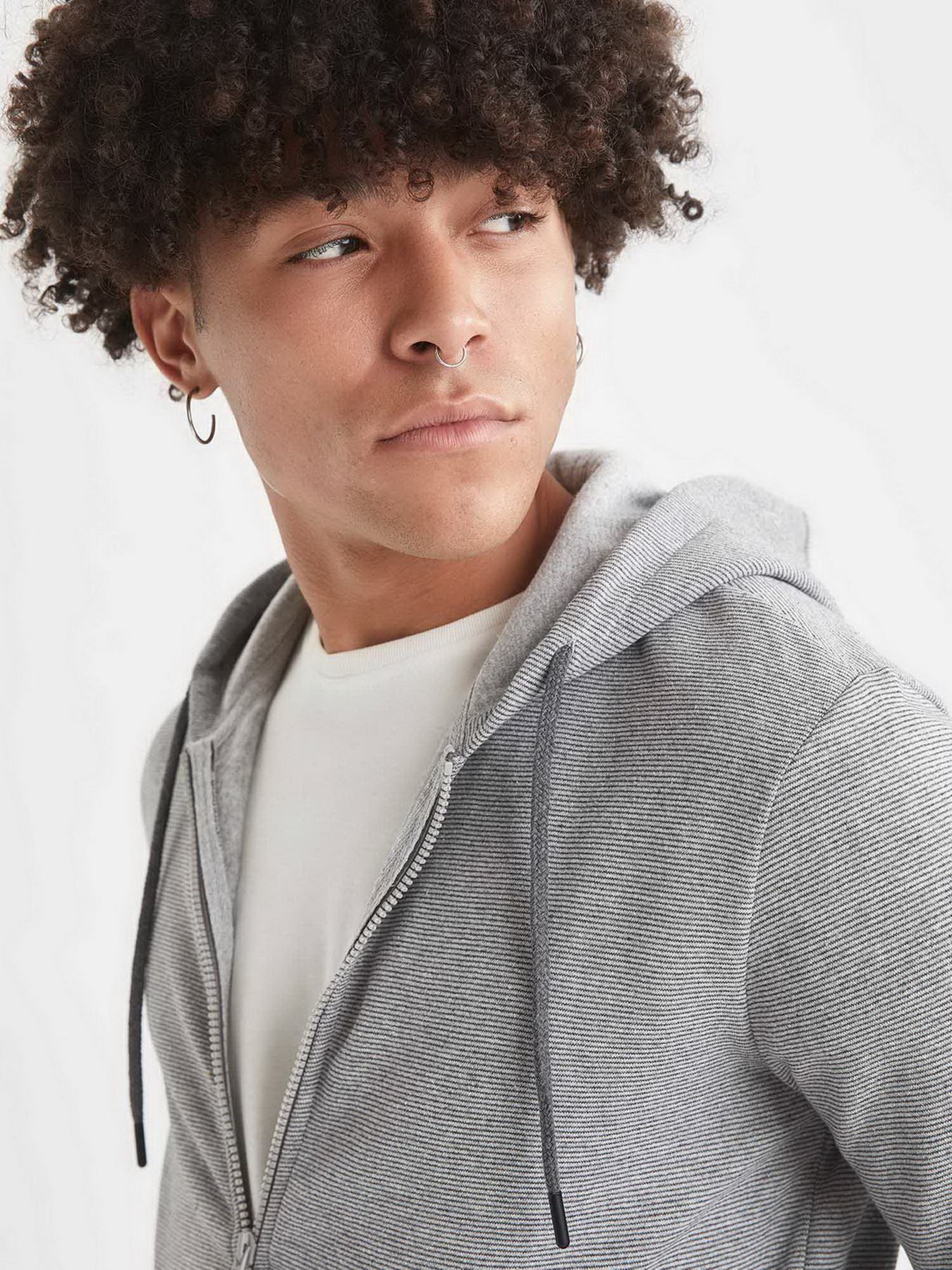 Кофта спортивна DeFacto модель R4099AZ-GR360 Фото