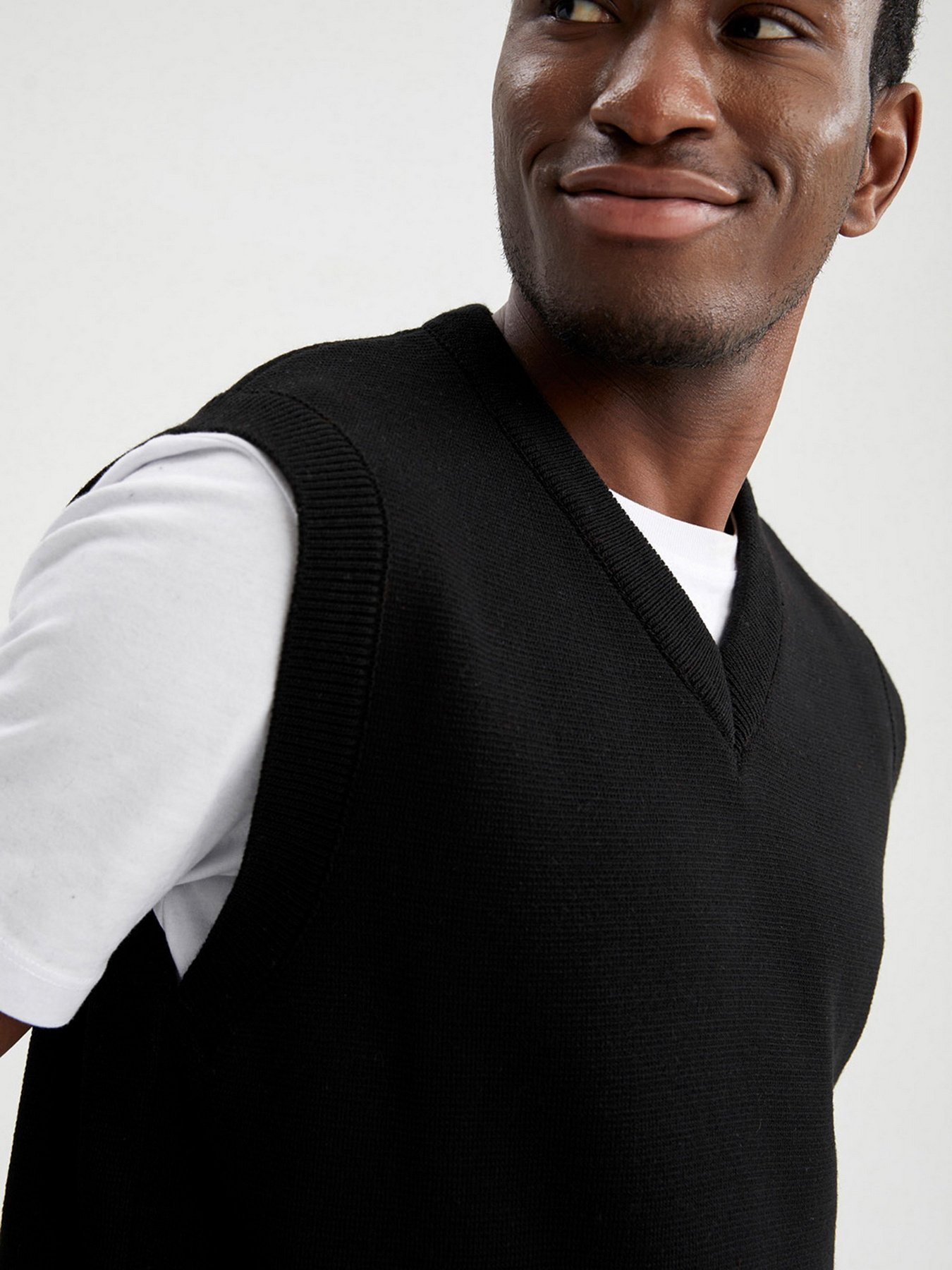 Жилет DeFacto модель X1103AZ-BK27 Фото