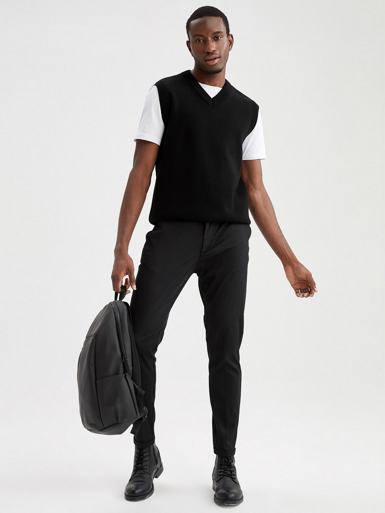 Жилет DeFacto модель X1103AZ-BK27 Фото