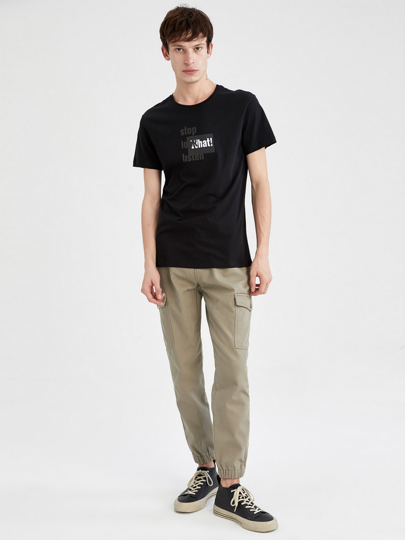 Футболки и поло DeFacto модель W6069AZ-BK81 Фото