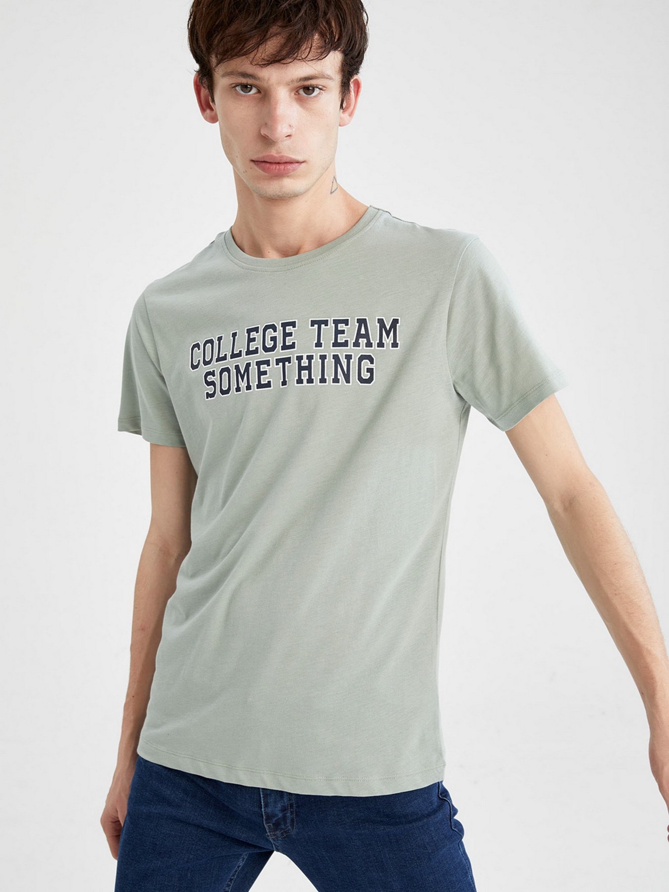 Футболки и поло DeFacto модель W6086AZ-GN902 Фото