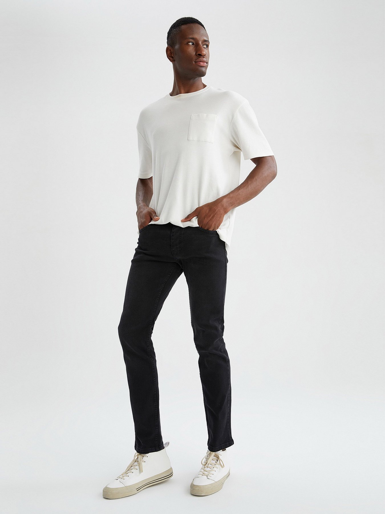 Прямые джинсы DeFacto Straight модель W6868AZ-NM40 Фото