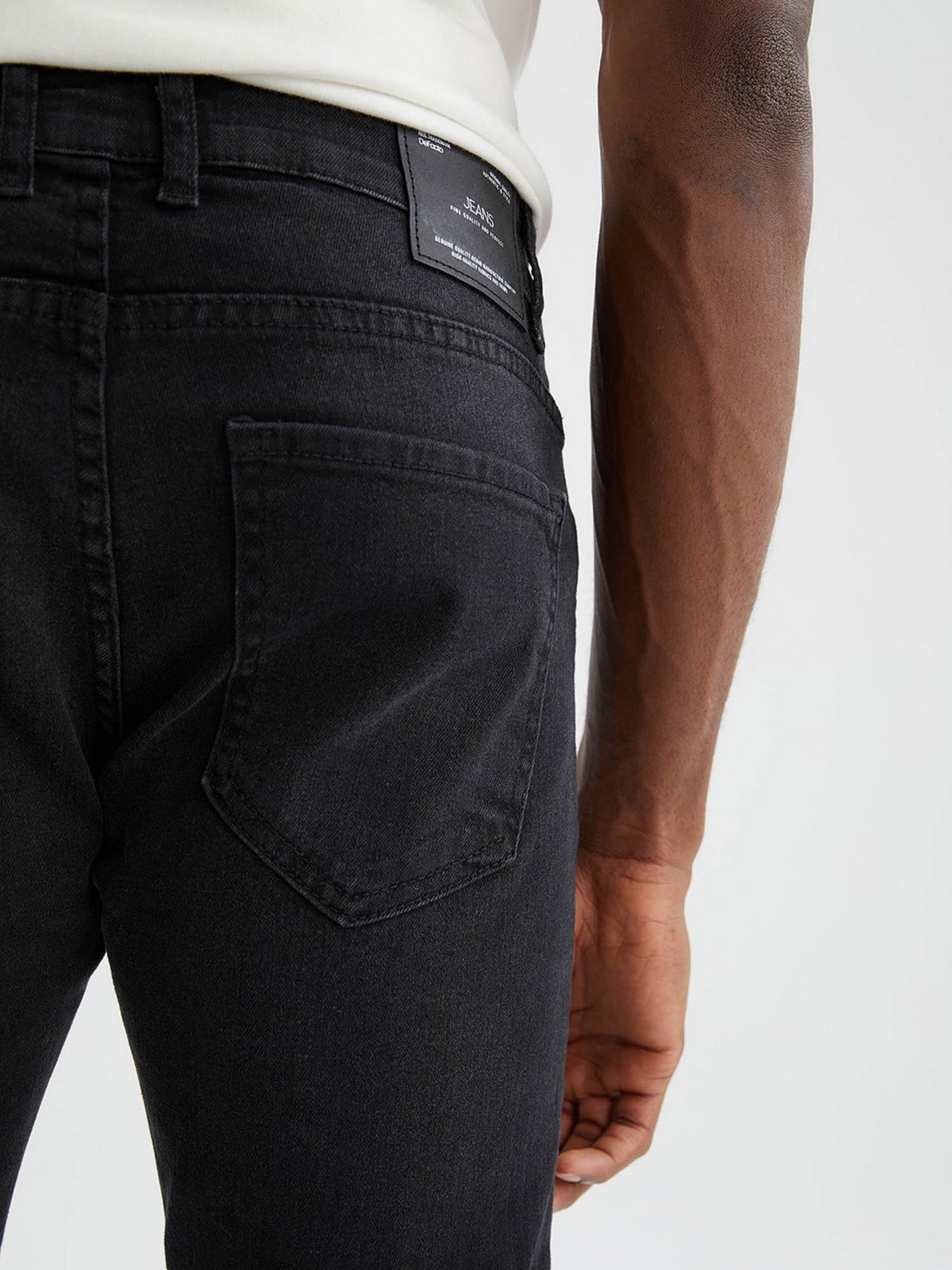 Прямі джинси DeFacto Straight модель W6868AZ-NM40 Фото