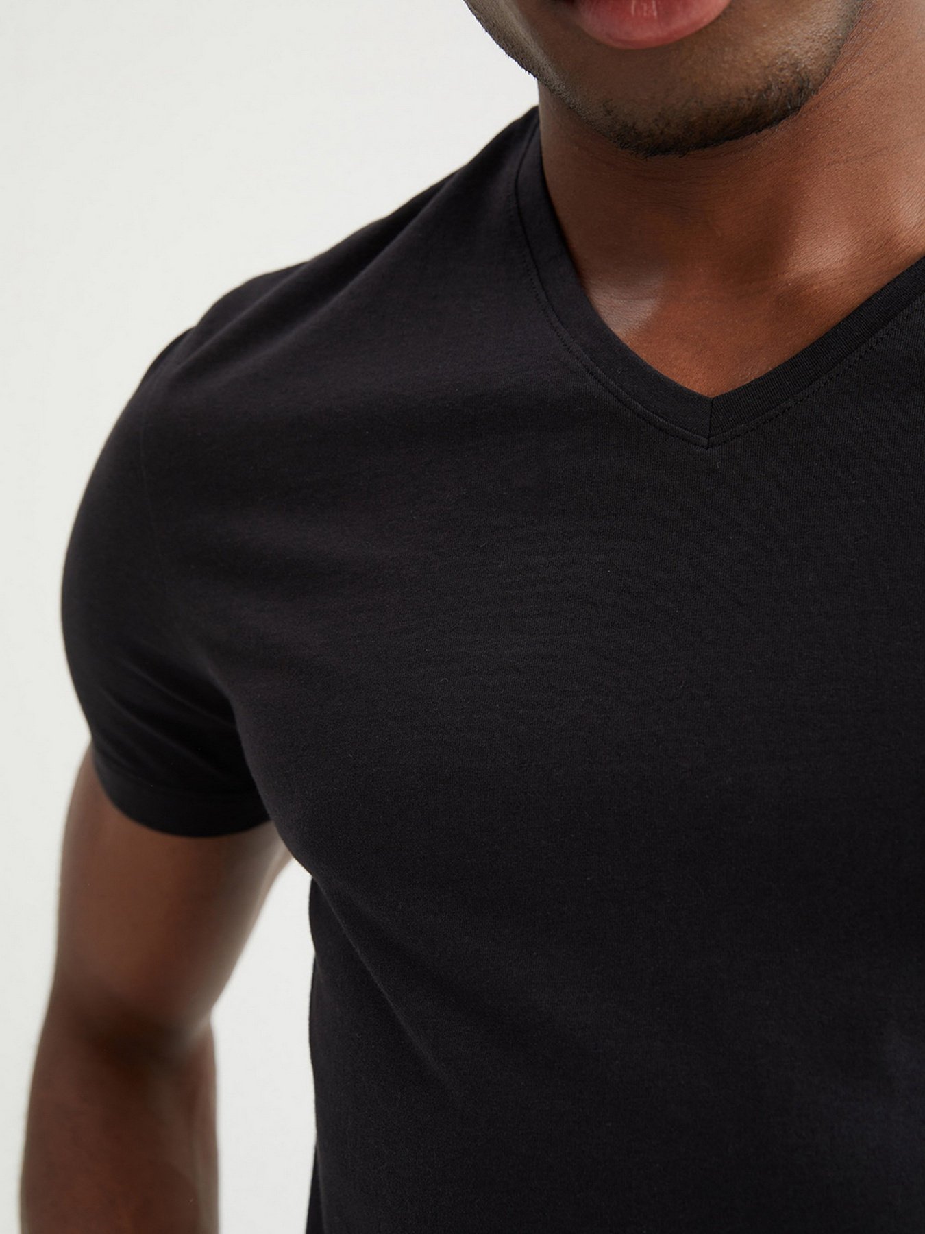 Футболки и поло DeFacto модель M7668AZ-BK27 Фото