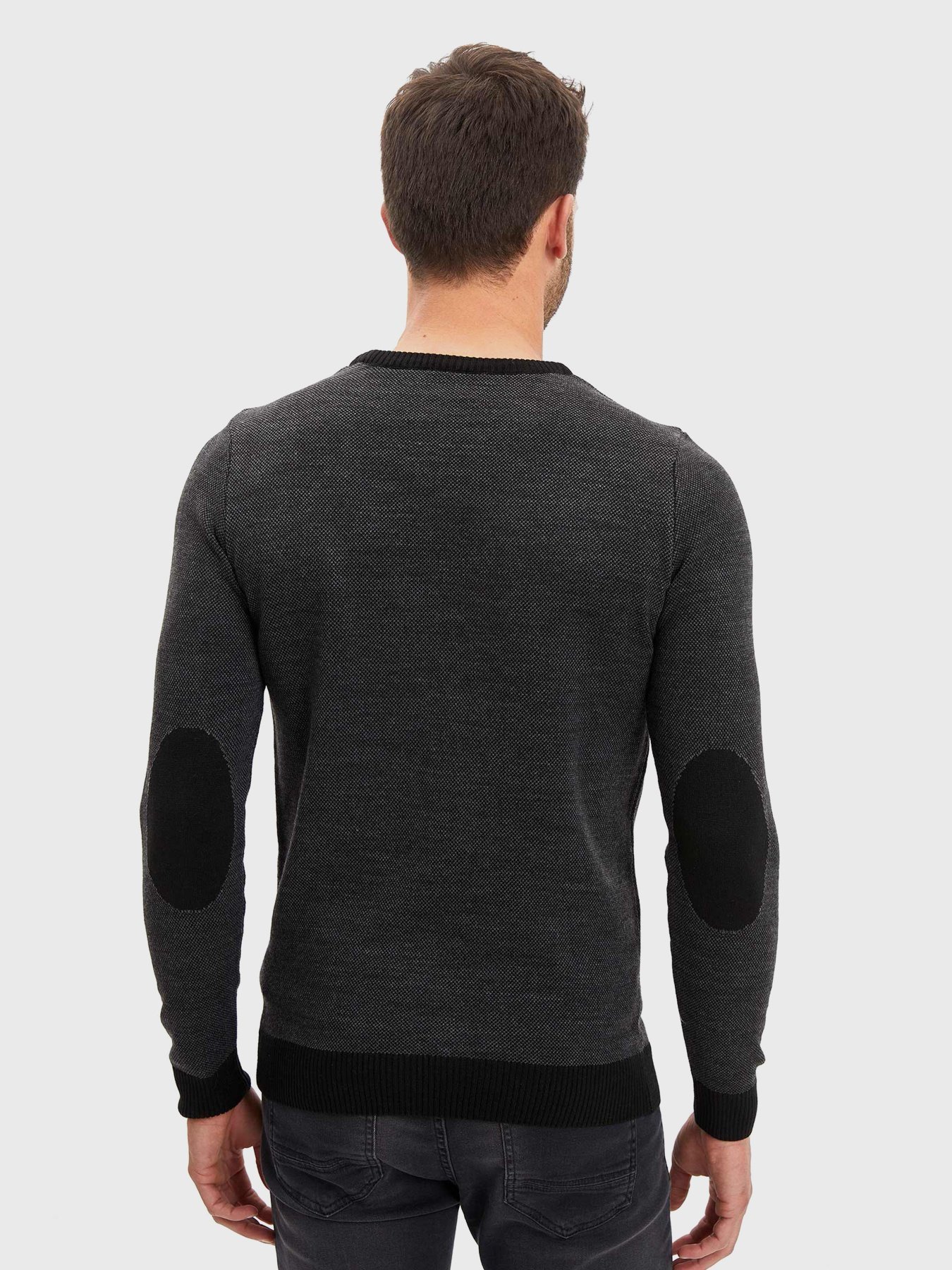 Джемпер DeFacto модель R1110AZ-BK27 Джемпер DeFacto модель R1110AZ-BK27 Фото