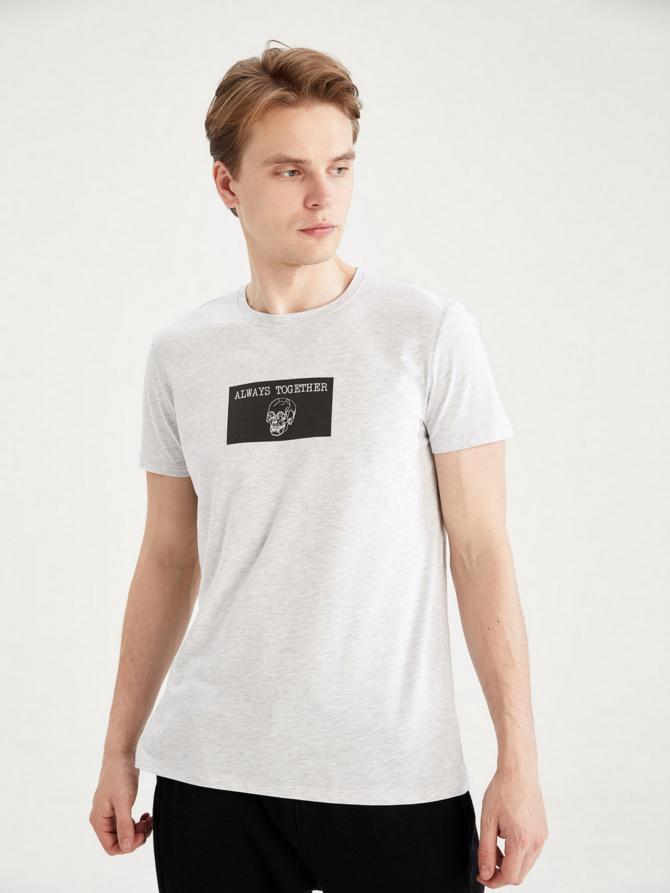 Футболки і поло DeFacto модель W6091AZ-GR363 Футболки і поло DeFacto модель W6091AZ-GR363 Фото