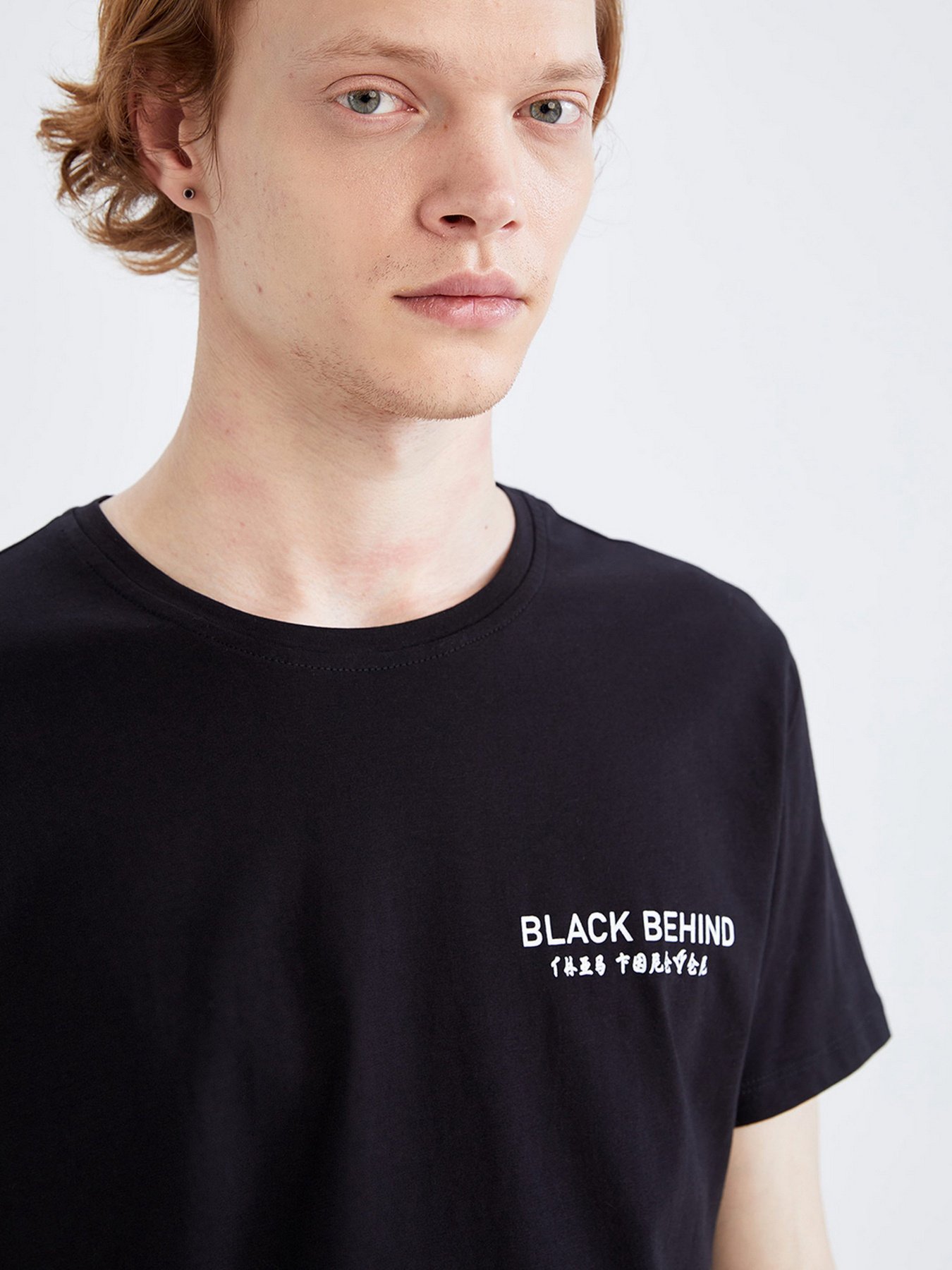 Футболки и поло DeFacto модель X2696AZ-BK81 Фото