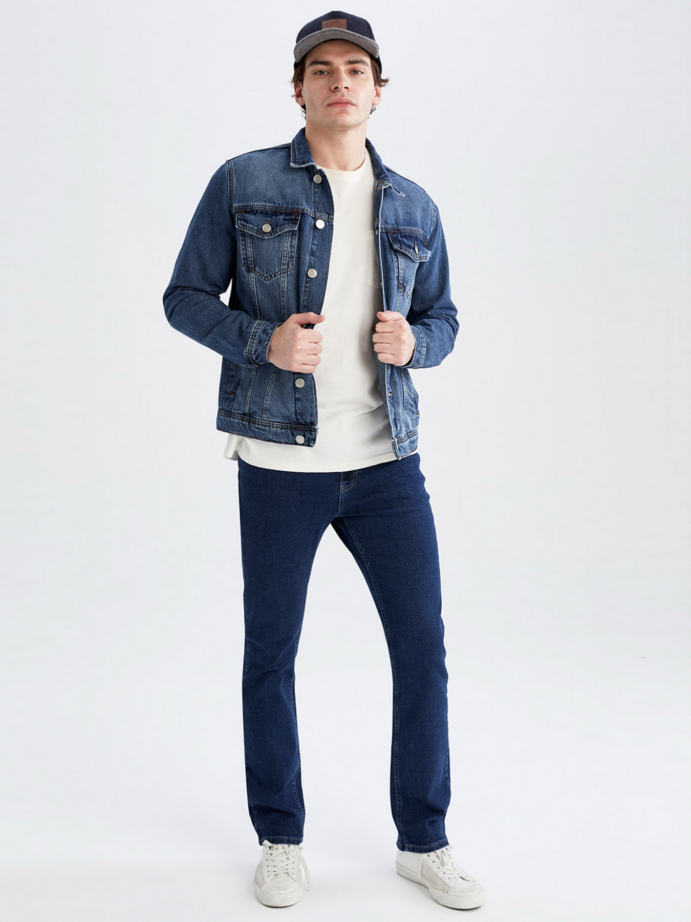 Футболки і поло DeFacto модель X2692AZ-WT34 Футболки і поло DeFacto модель X2692AZ-WT34 Фото