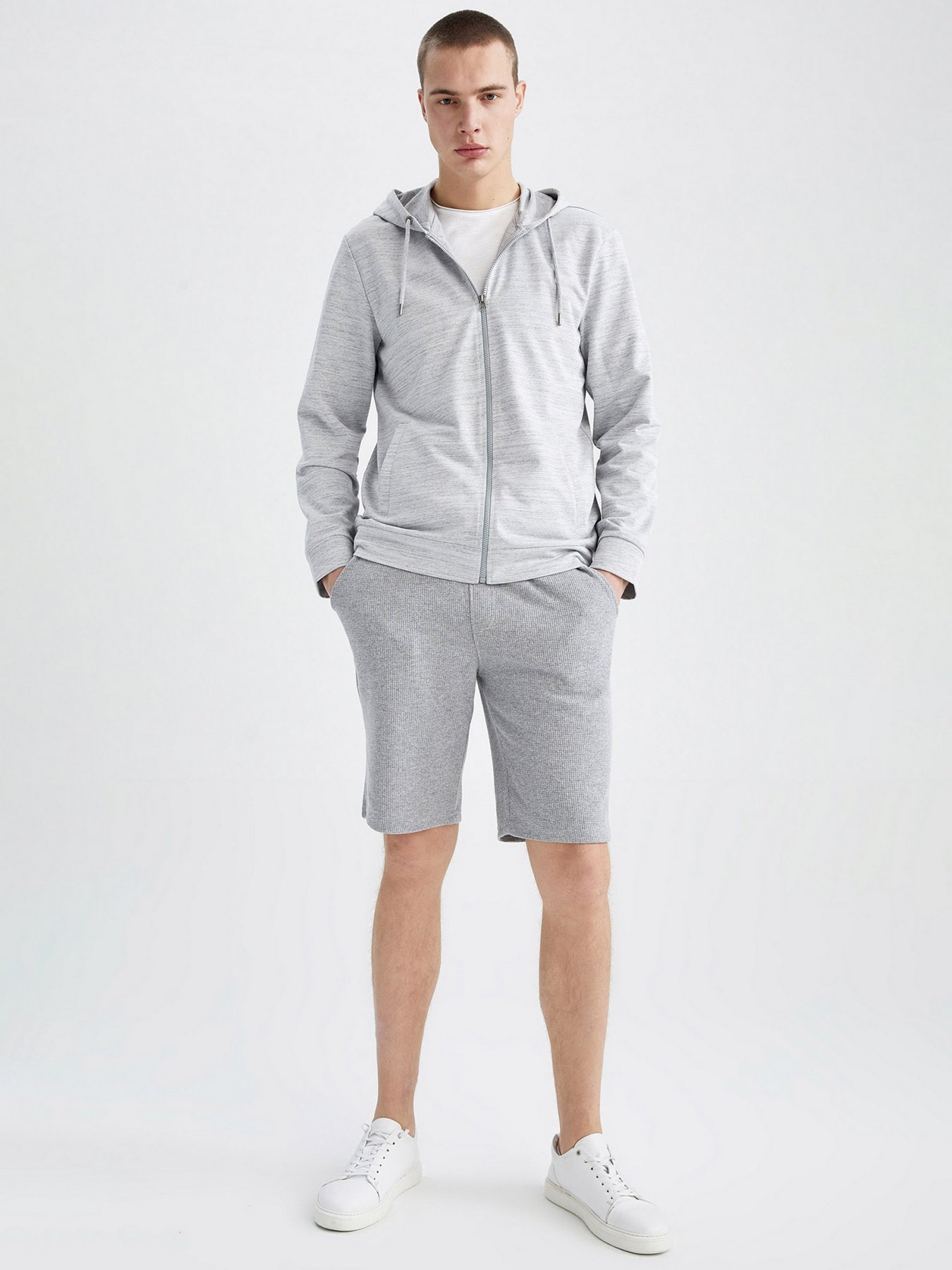 Шорты DeFacto модель N0641AZ-GR110 Фото