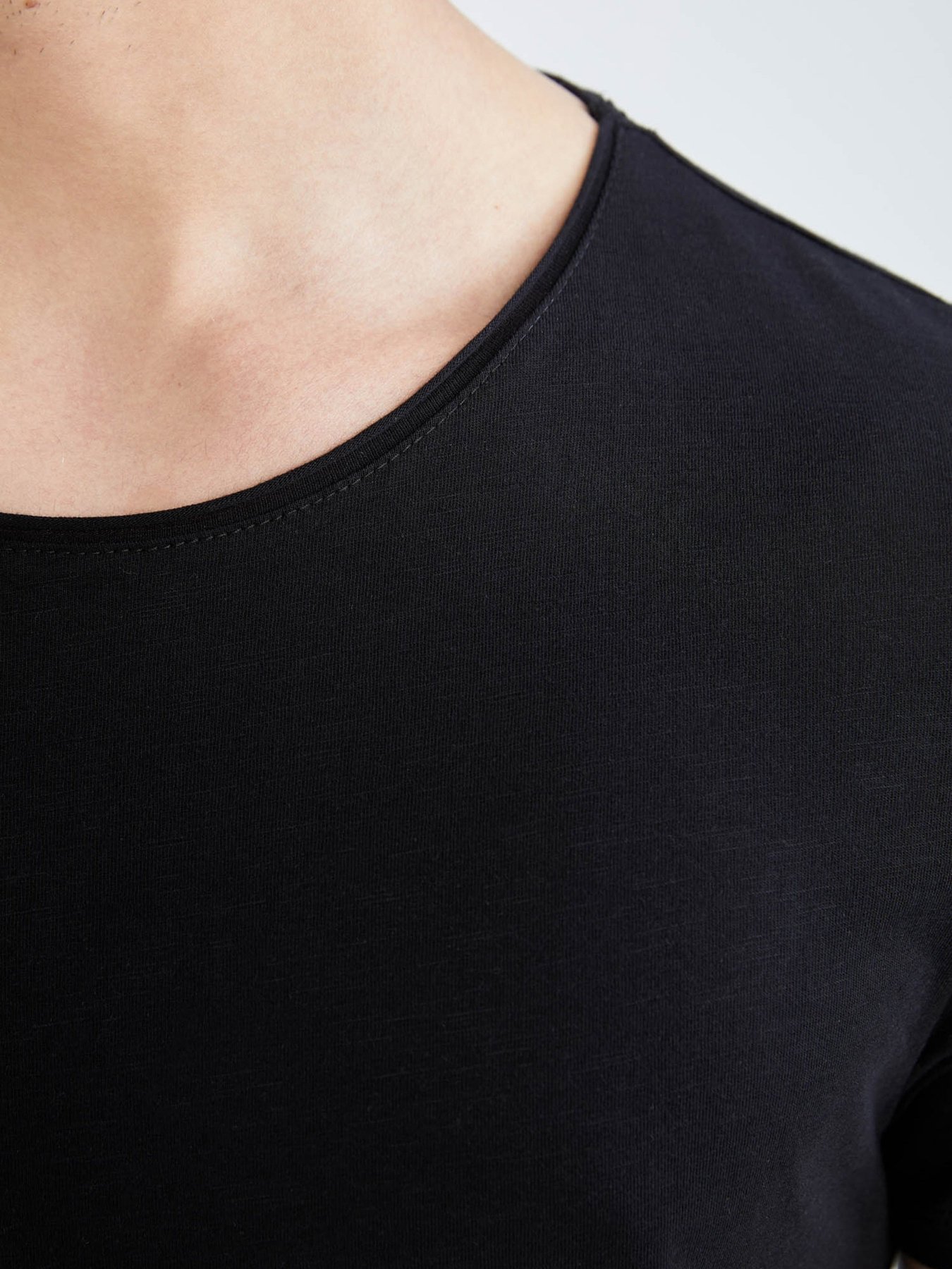 Футболки и поло DeFacto модель M4789AZ-BK81 Фото