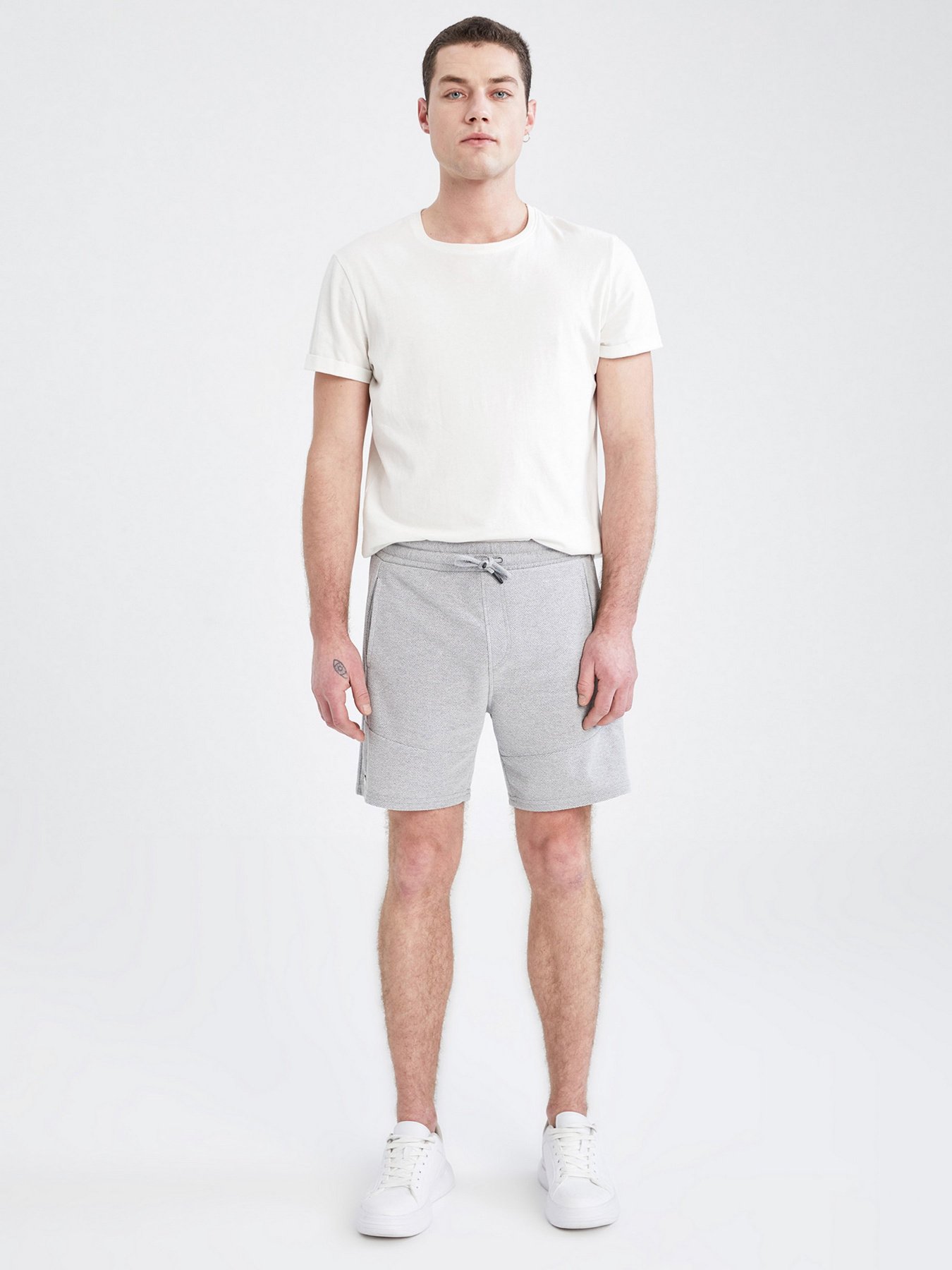 Повсякденні шорти DeFacto модель W7965AZ-GR362 Фото