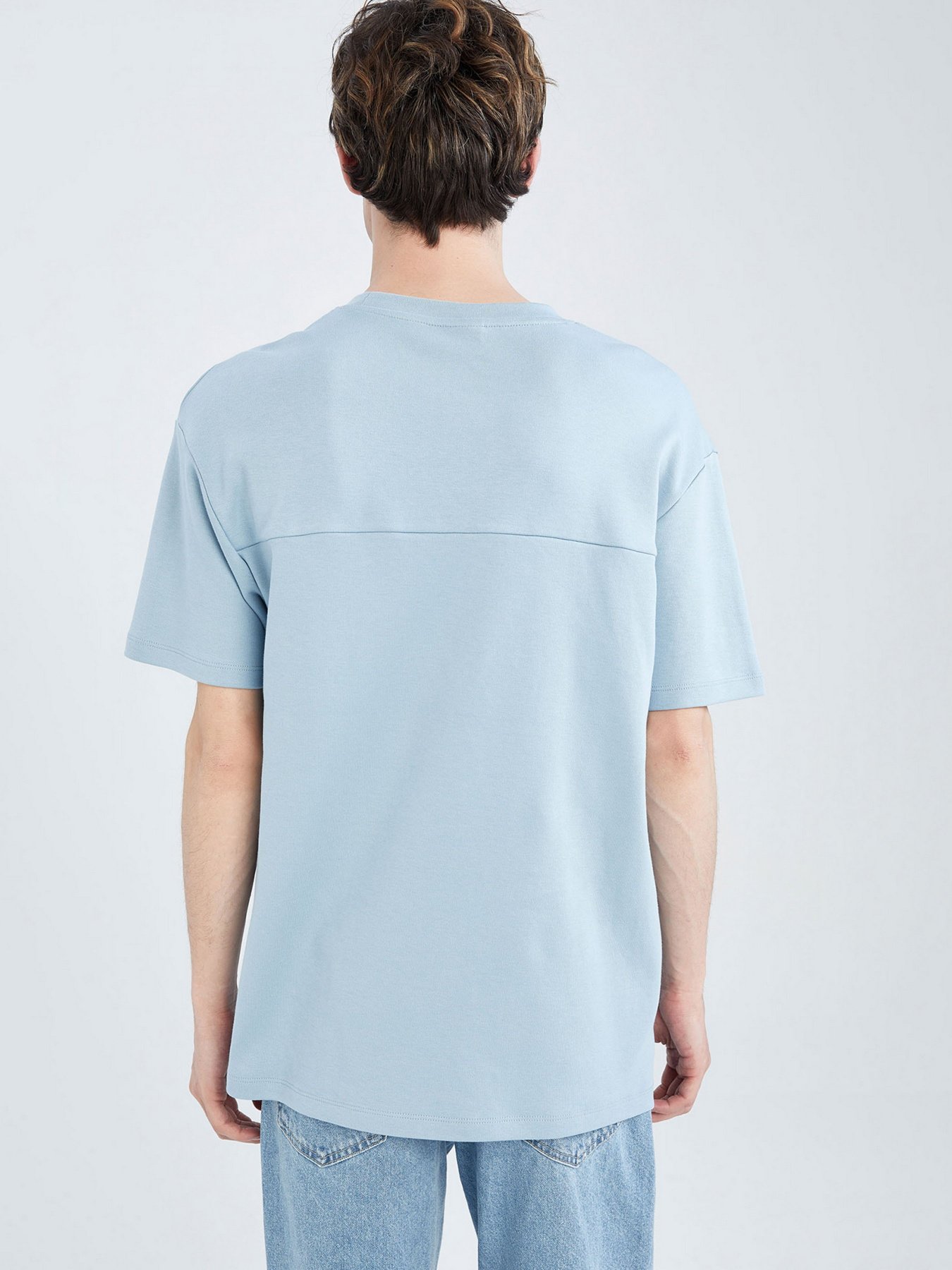 Футболка DeFacto модель X6001AZ-BE299 Футболка DeFacto модель X6001AZ-BE299 Фото