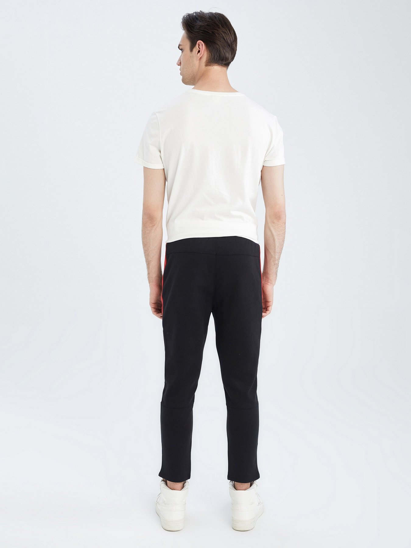 Штаны спортивные DeFacto модель Y4377AZ-BK81 Фото