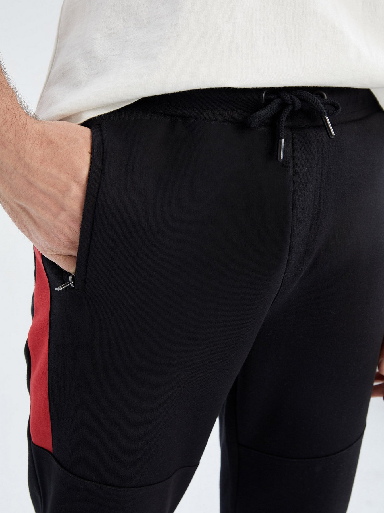 Штаны спортивные DeFacto модель Y4377AZ-BK81 Фото