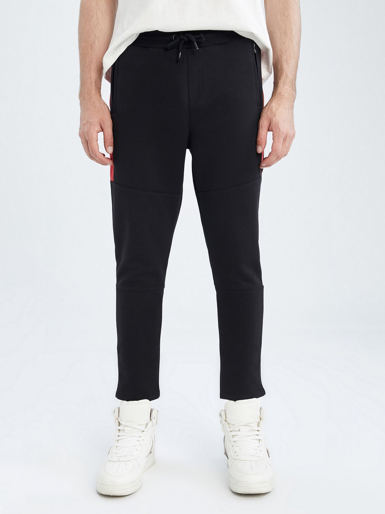Штаны спортивные DeFacto модель Y4377AZ-BK81 Фото