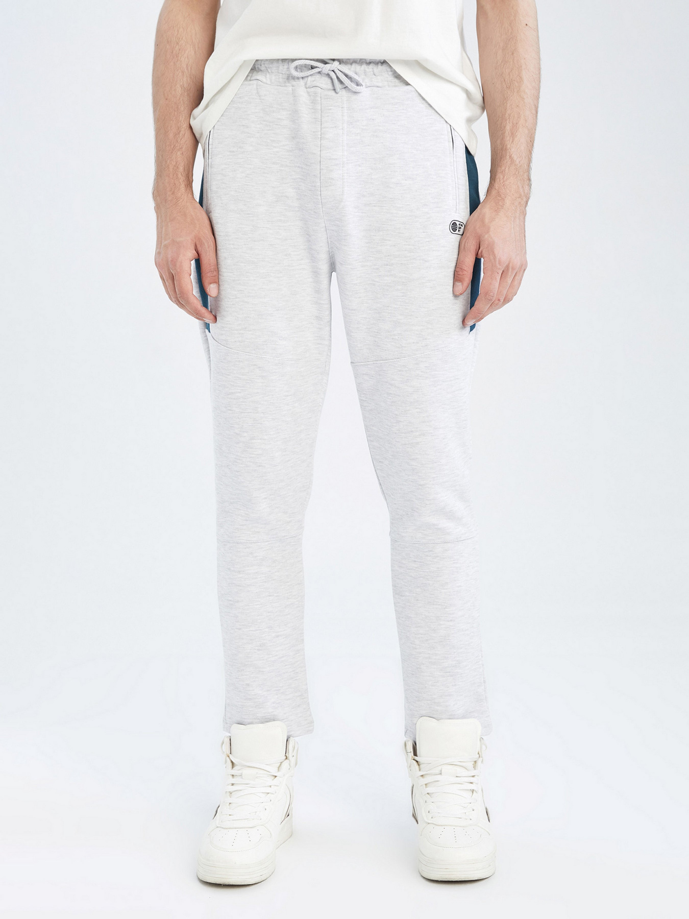 Штаны спортивные DeFacto модель Y4377AZ-GR362 Фото