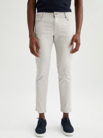 Зауженные джинсы DeFacto модель R0298AZ-GR426 Зауженные джинсы DeFacto модель R0298AZ-GR426 Фото