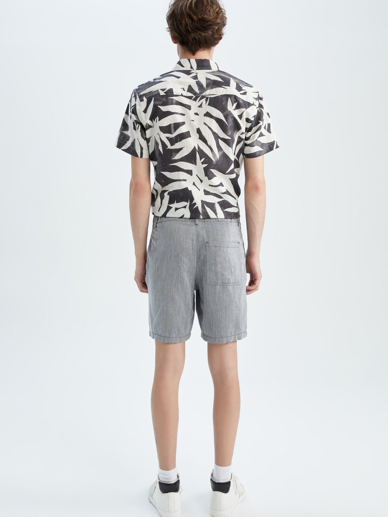 Шорты DeFacto модель X3317AZ-BK81 Фото