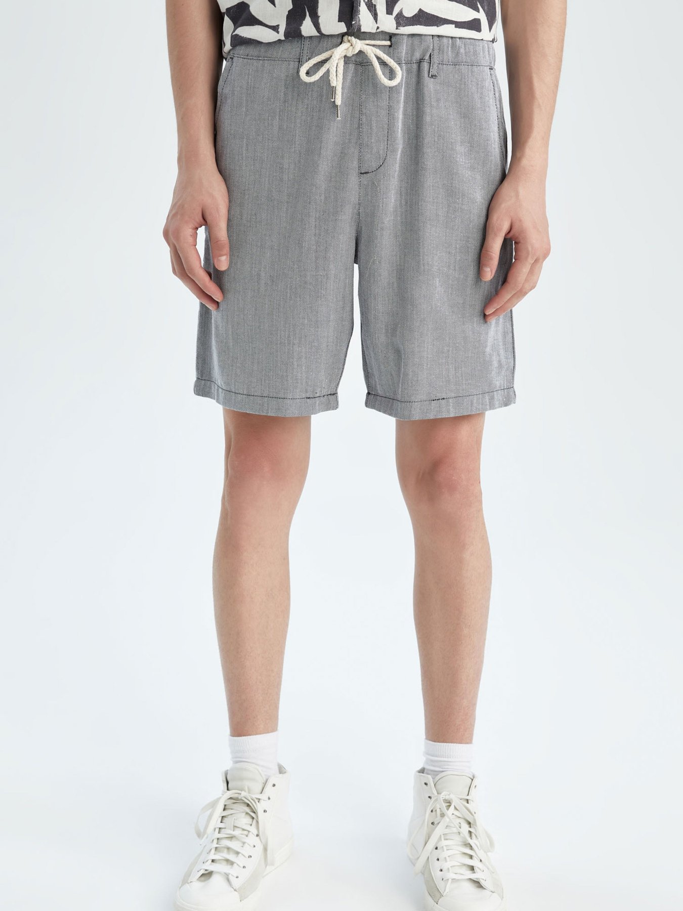 Шорты DeFacto модель X3317AZ-BK81 Фото