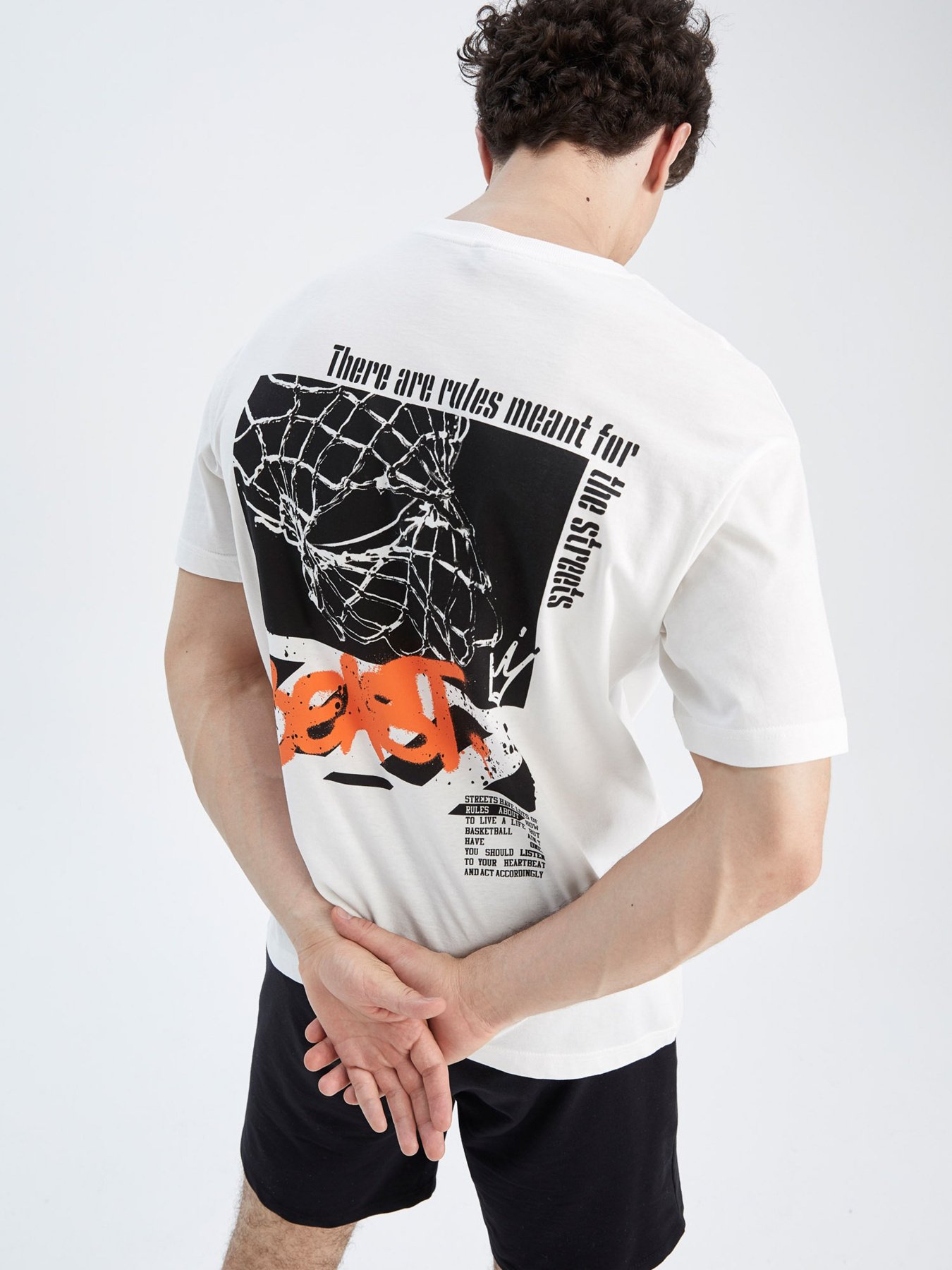 Футболка DeFacto модель Y6253AZ-ER105 Фото