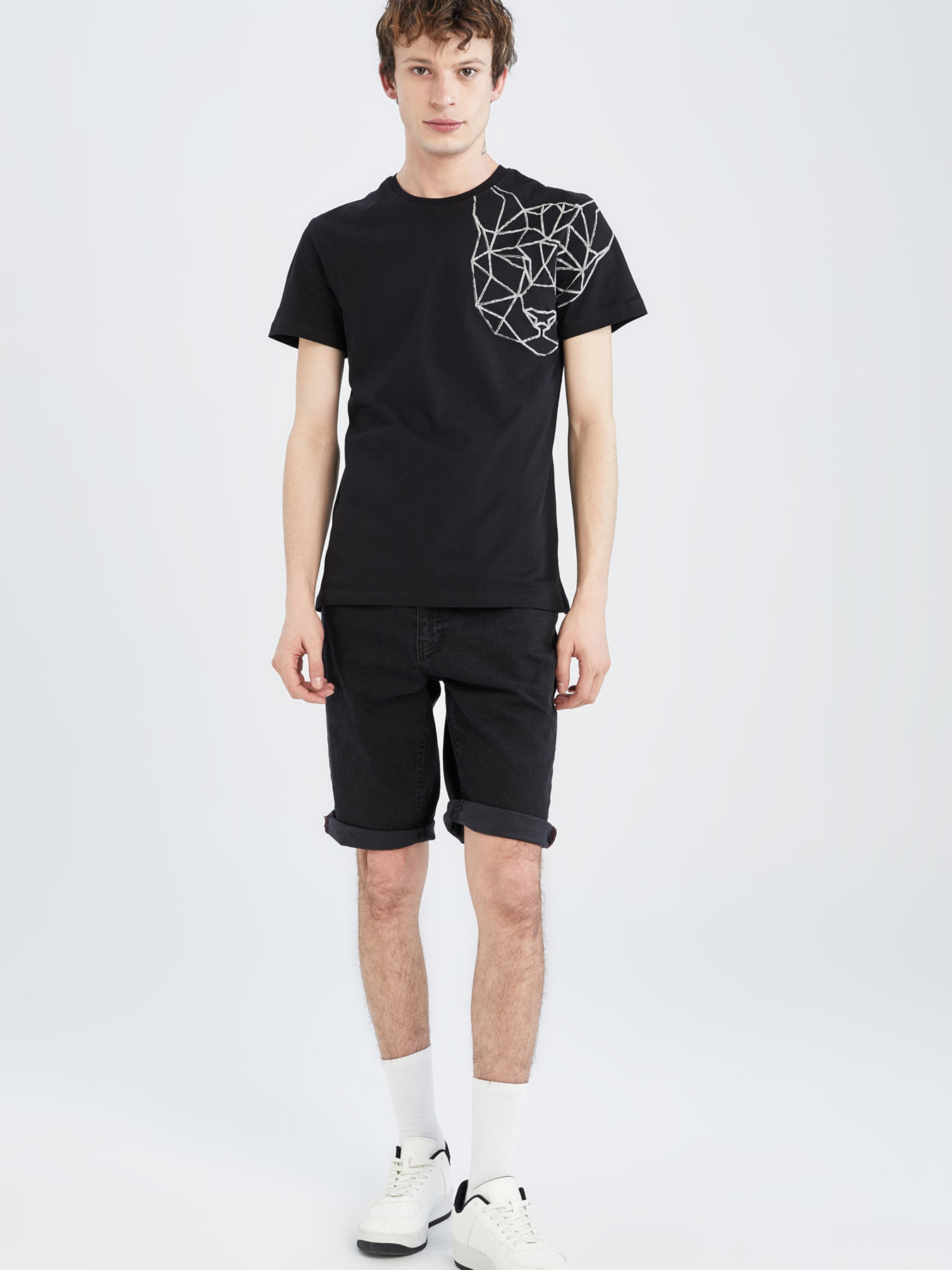 Футболка DeFacto модель X8649AZ-BK81 Фото