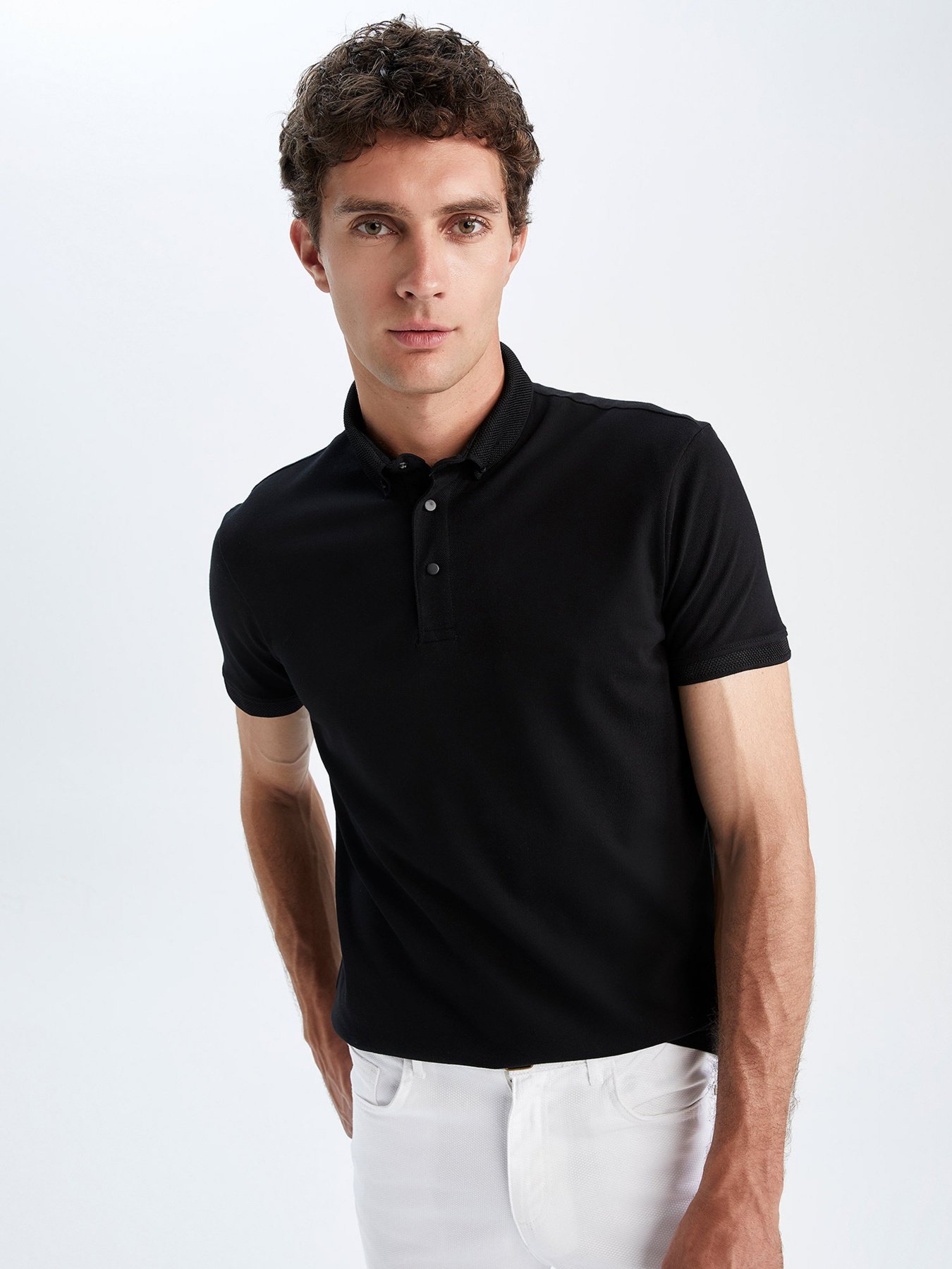 Поло DeFacto модель T5259AZ-BK81 Фото