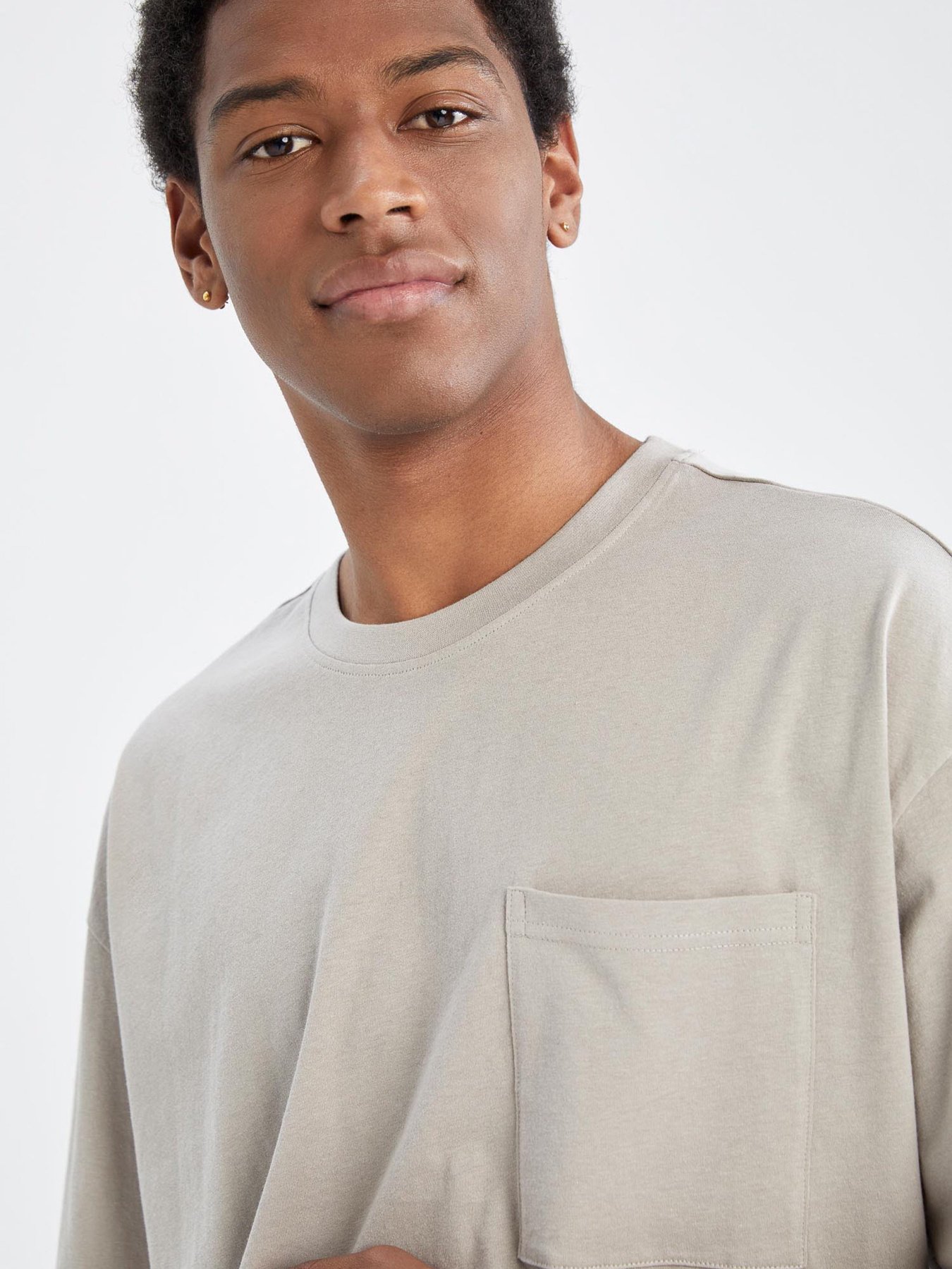 Футболка DeFacto модель V2384AZ-GR207 Фото