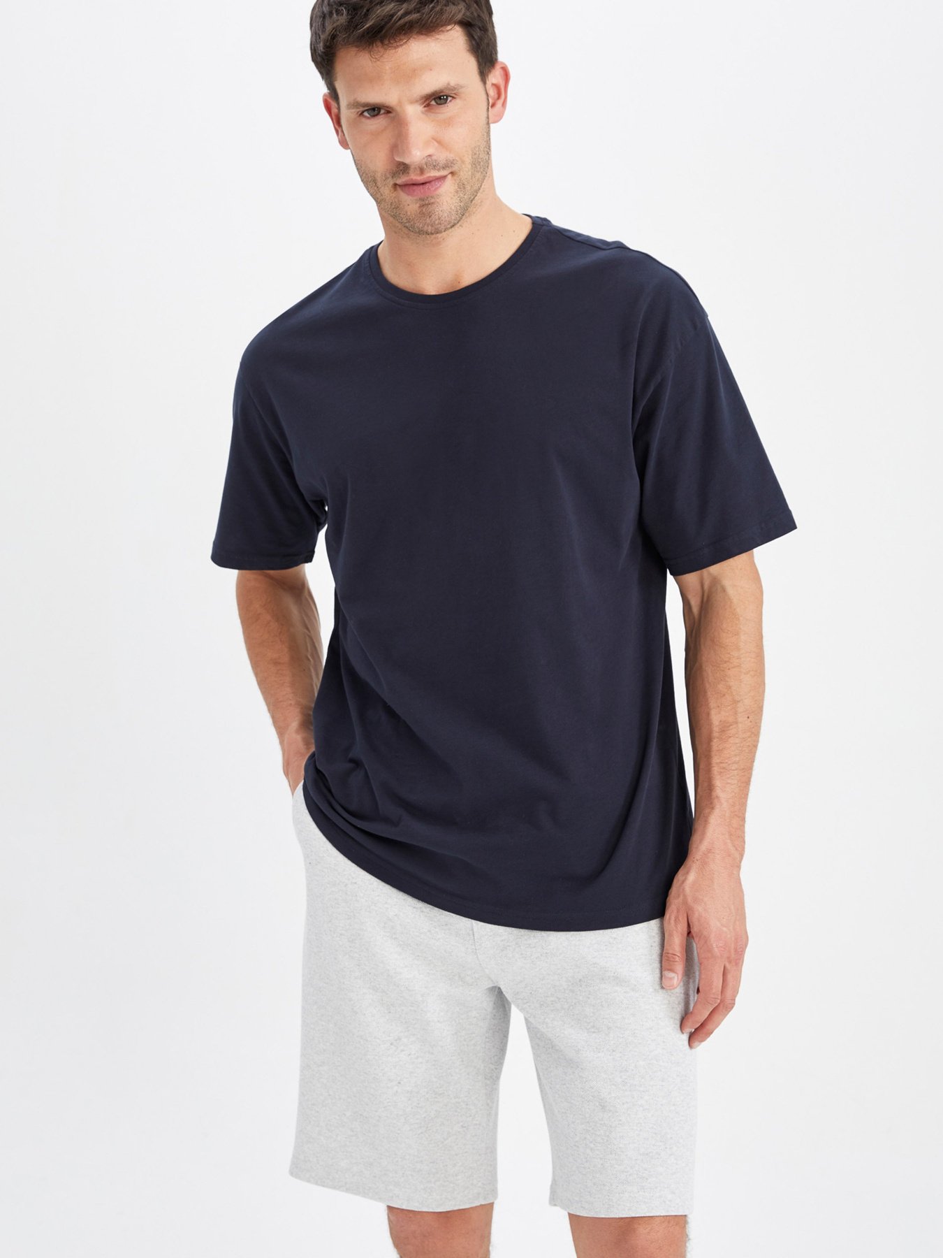 Футболка DeFacto модель T7037AZ-NV82 Фото