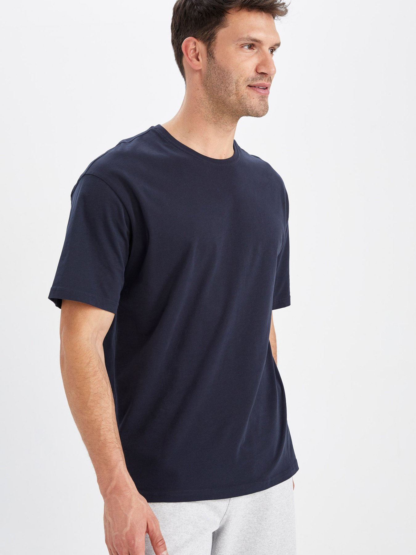 Футболка DeFacto модель T7037AZ-NV82 Фото