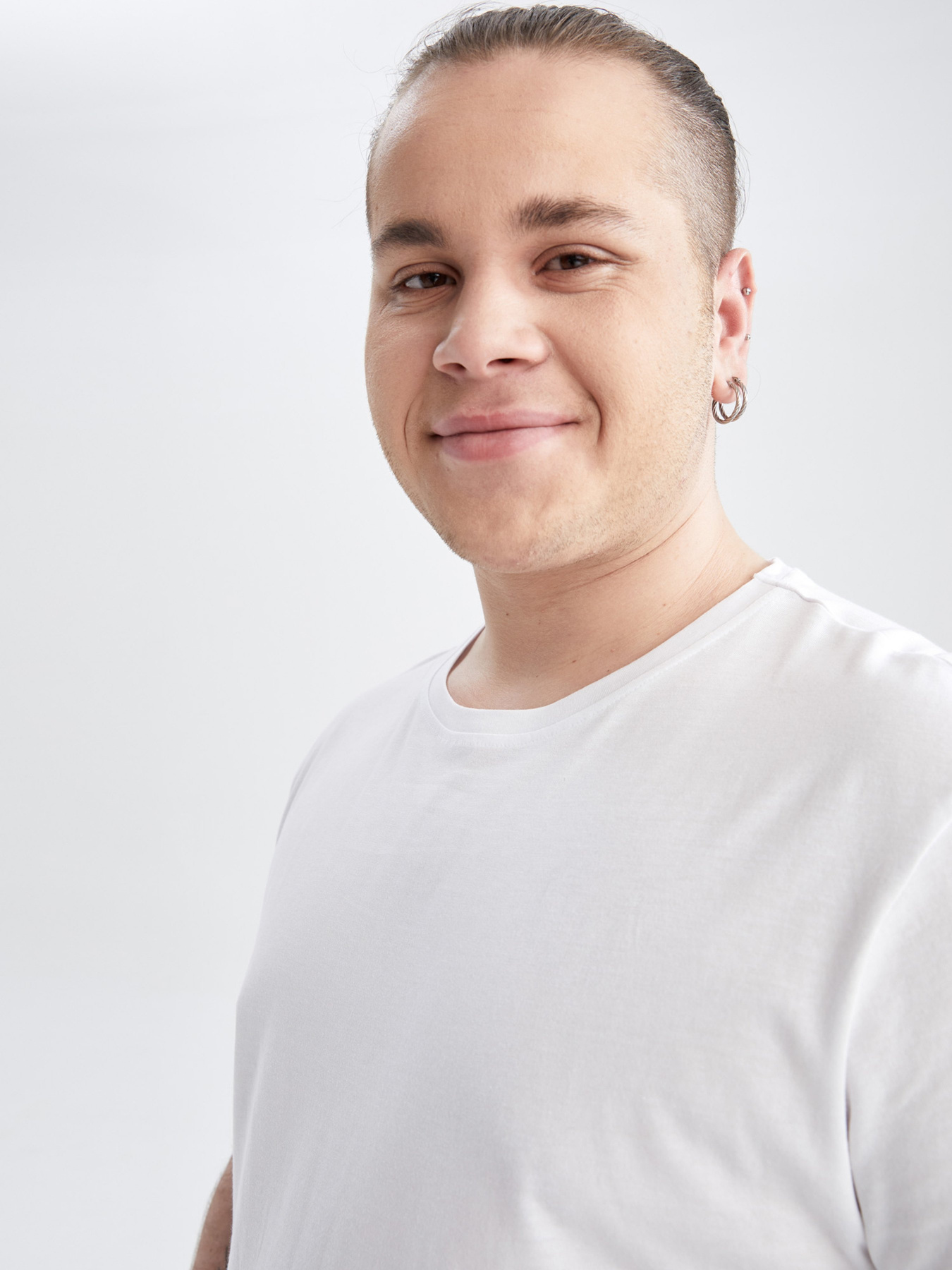 Футболка DeFacto модель M6606AZ-WT34 Фото