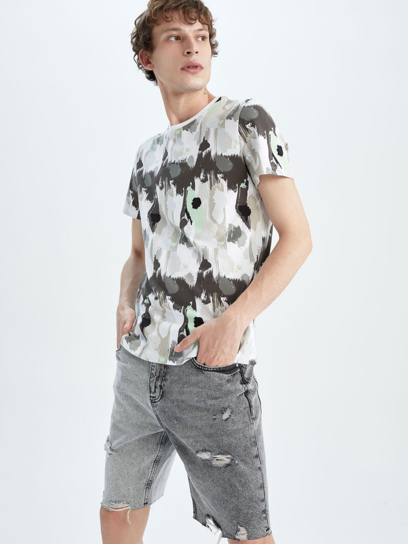 Футболка DeFacto модель X3897AZ-WT34 Фото