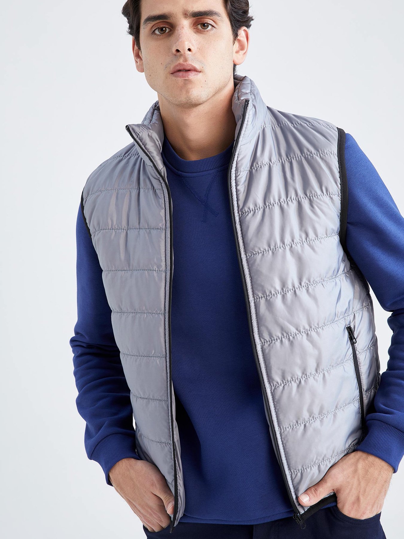 Утеплений жилет DeFacto модель U4176AZ-GR91 Фото