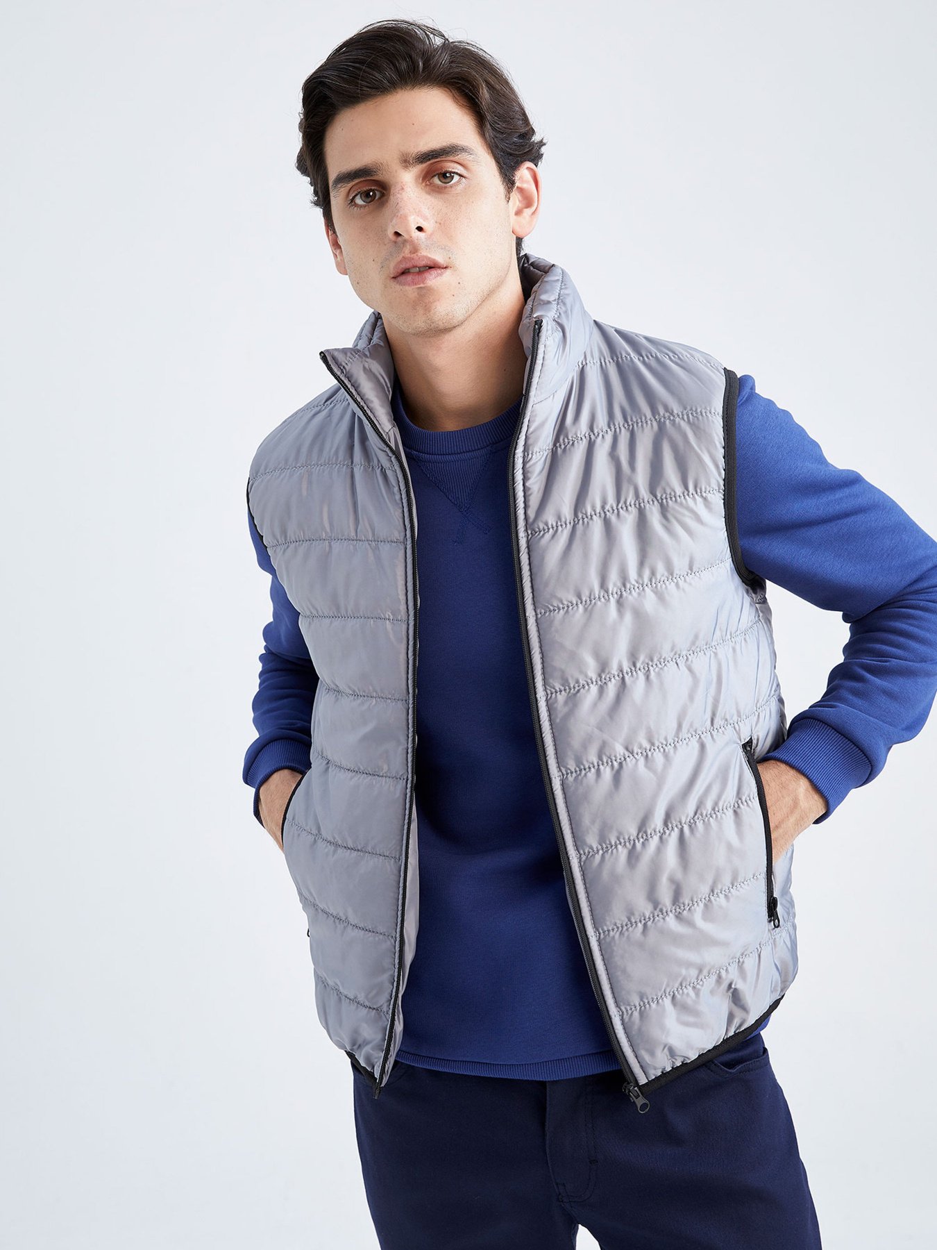 Утеплений жилет DeFacto модель U4176AZ-GR91 Фото