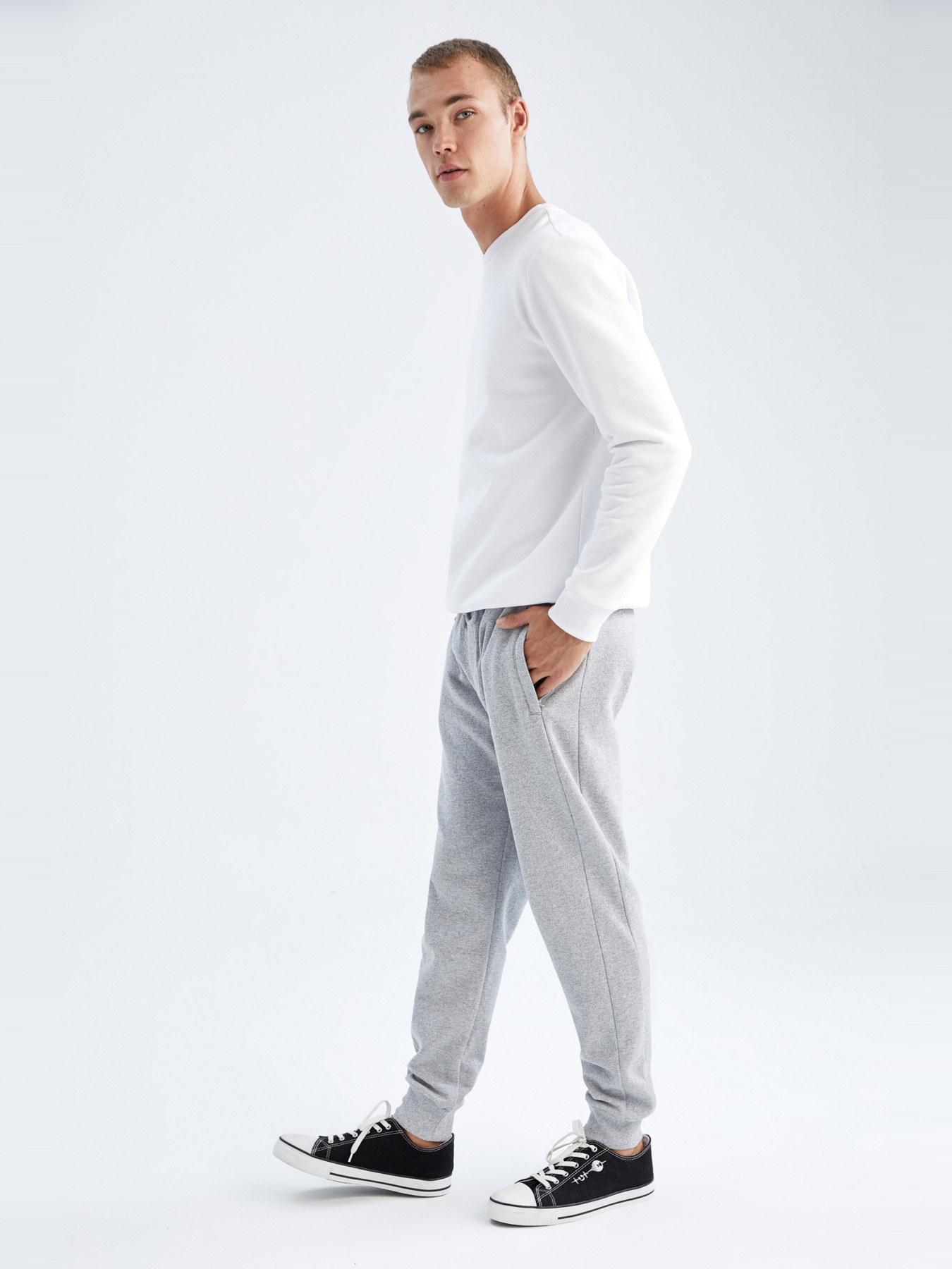 Джоггеры DeFacto модель X8344AZ-GR362 Фото