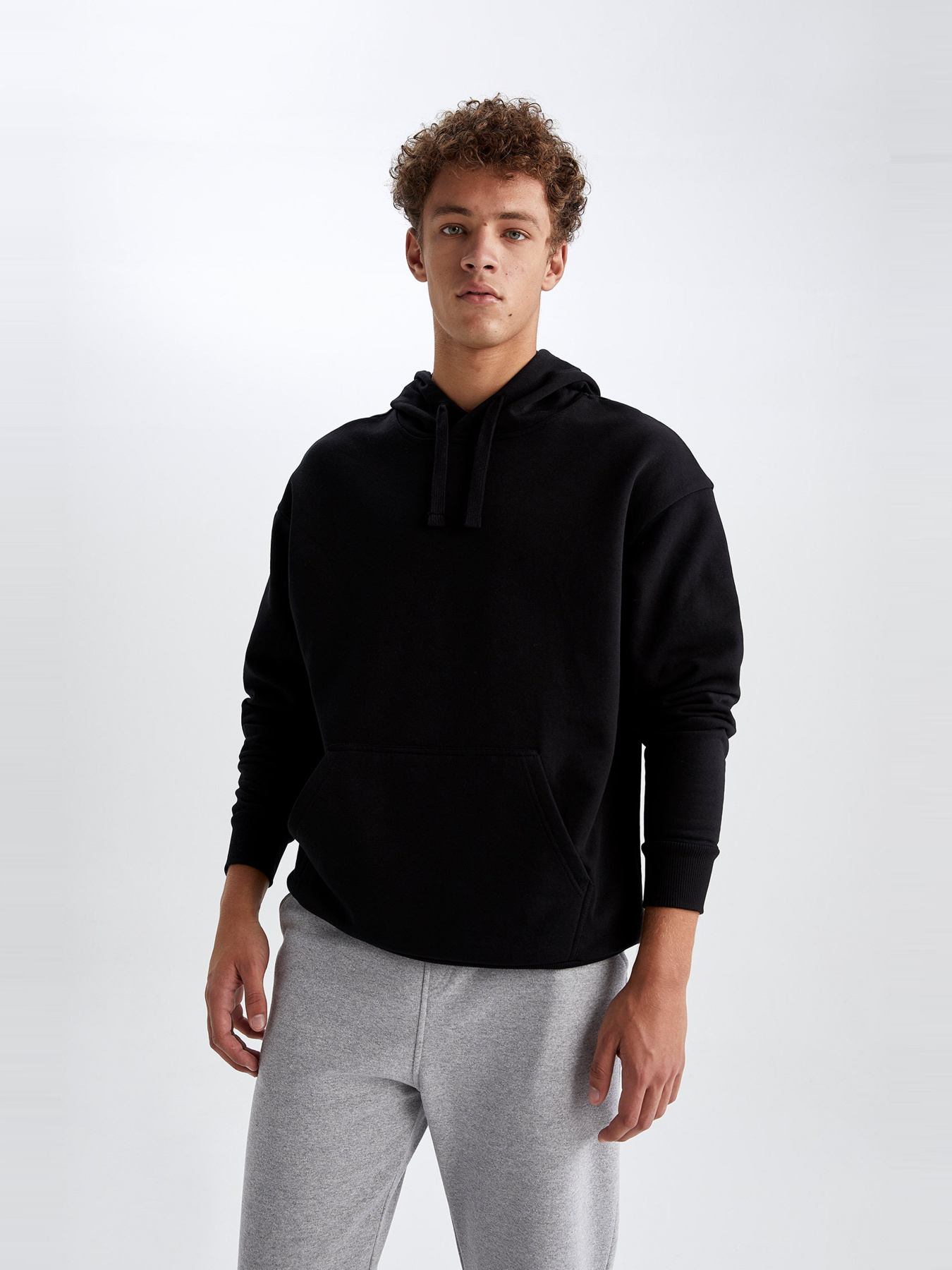 Худи DeFacto модель X9607AZ-BK81 Фото