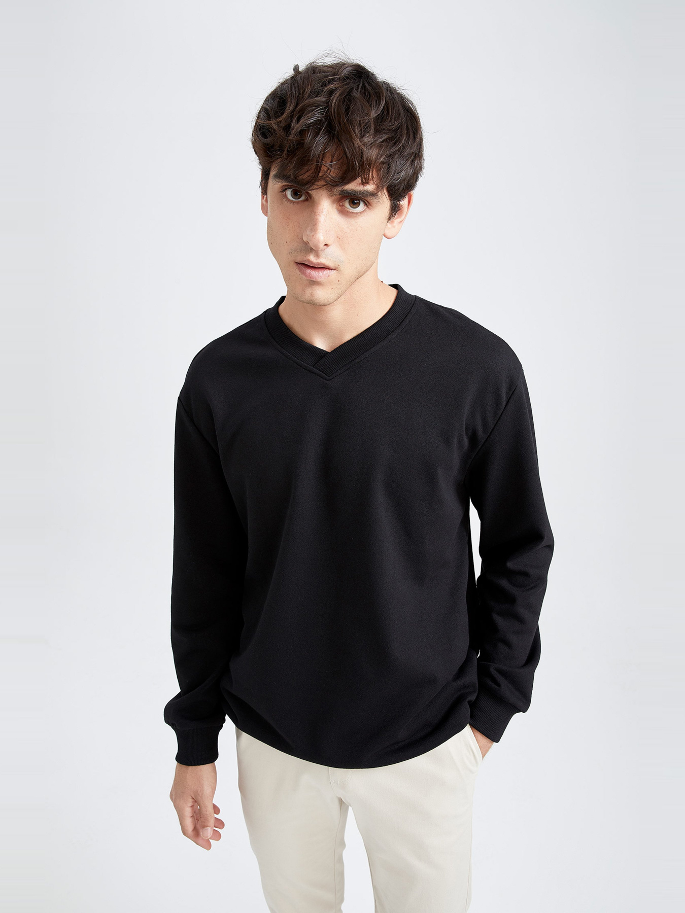 Світшот DeFacto модель Y2054AZ-BK81 Фото