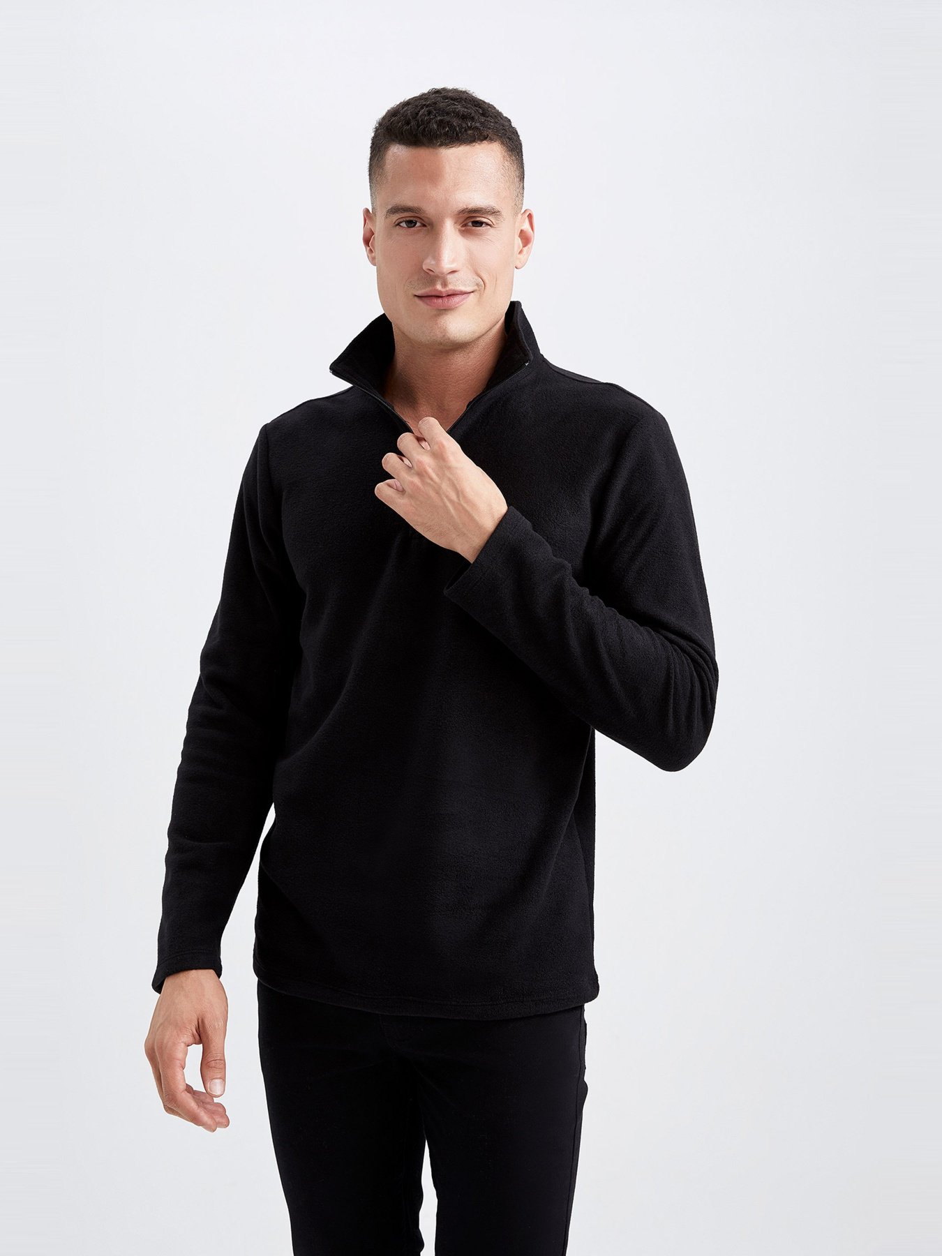 Кофта DeFacto модель Y3996AZ-BK81 Кофта DeFacto модель Y3996AZ-BK81 Фото